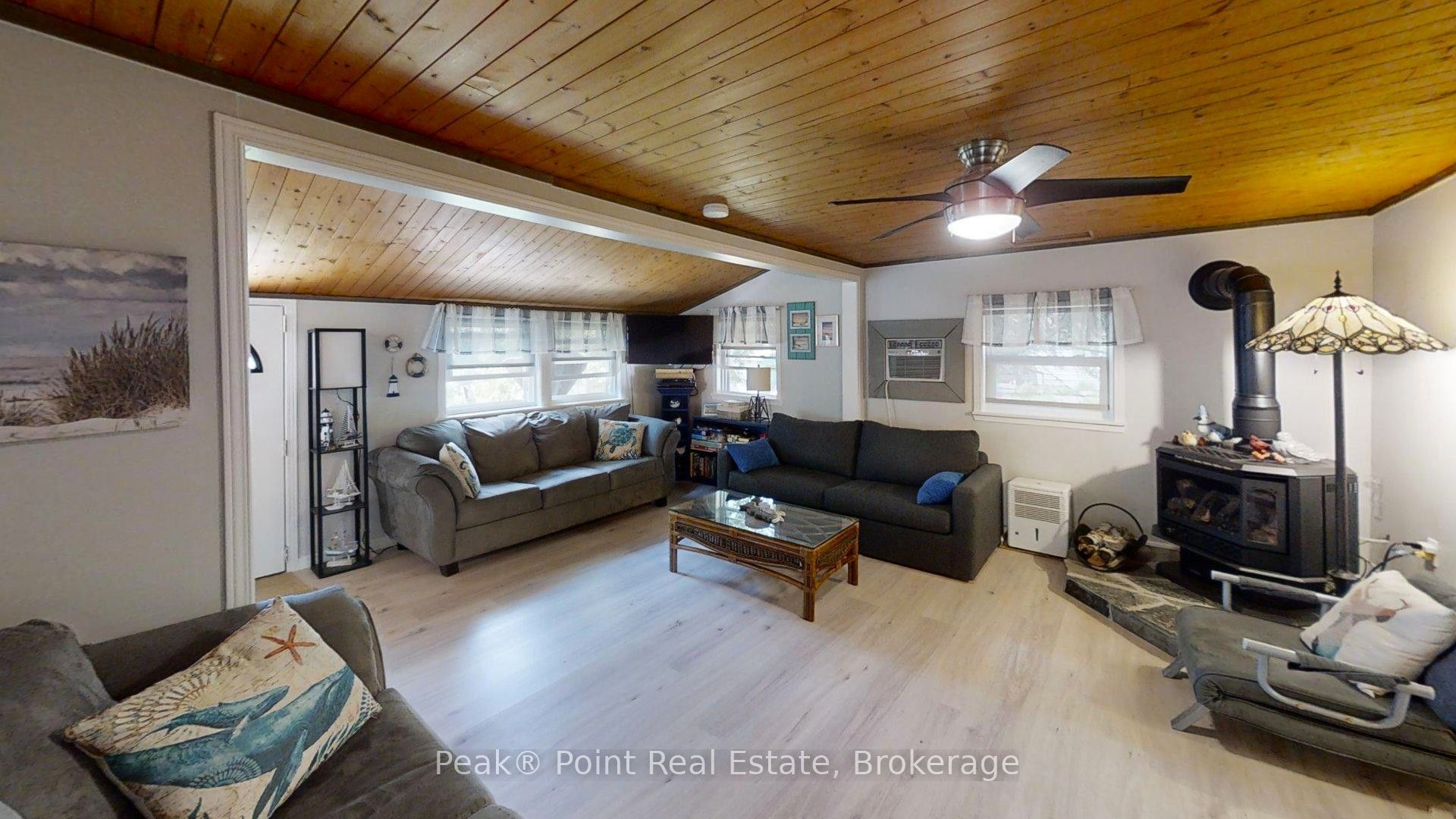 36 Barrie Avenue Property Photo 13