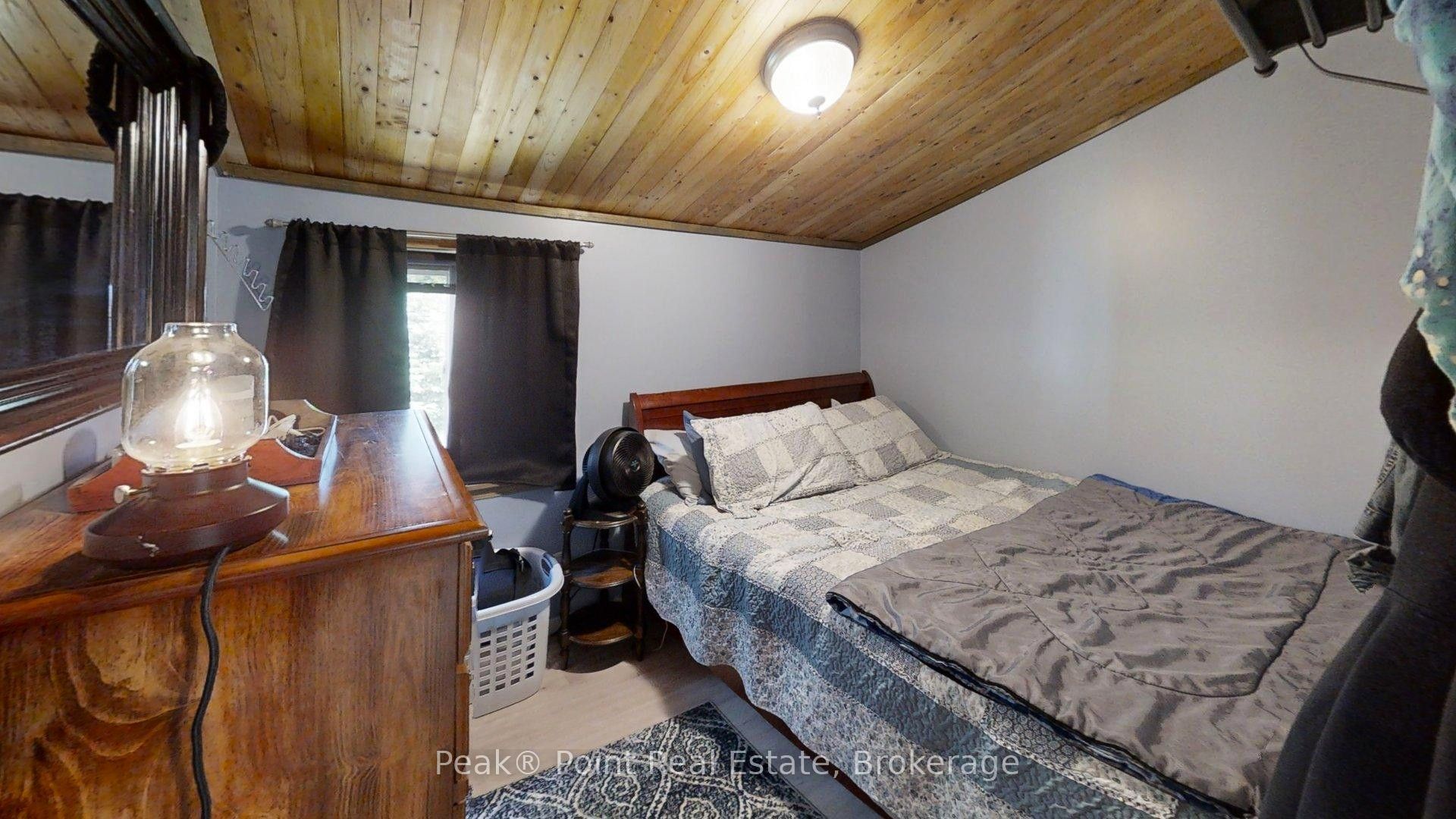 36 Barrie Avenue Property Photo 20
