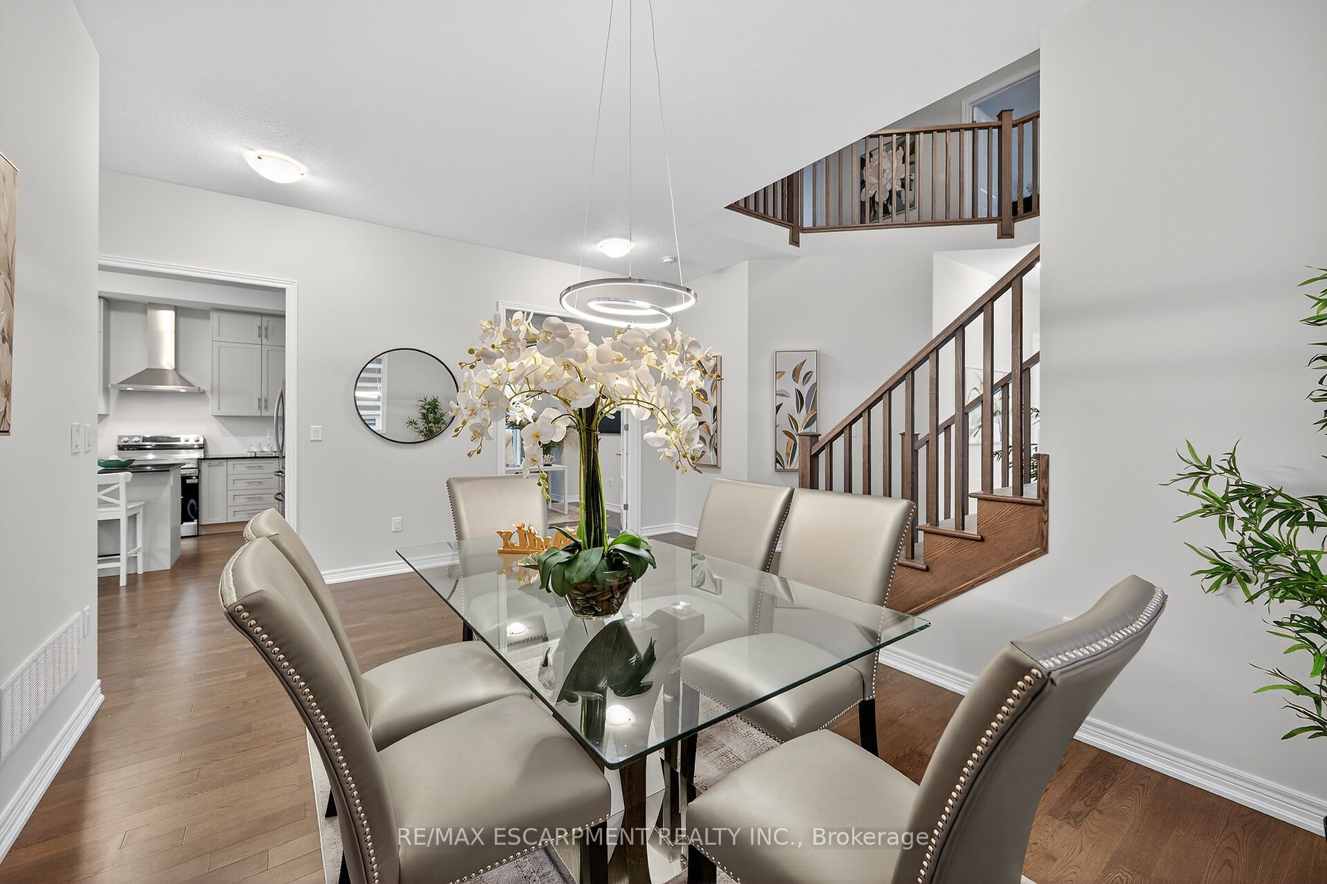 67 Starfire Crescent Property Photo 7