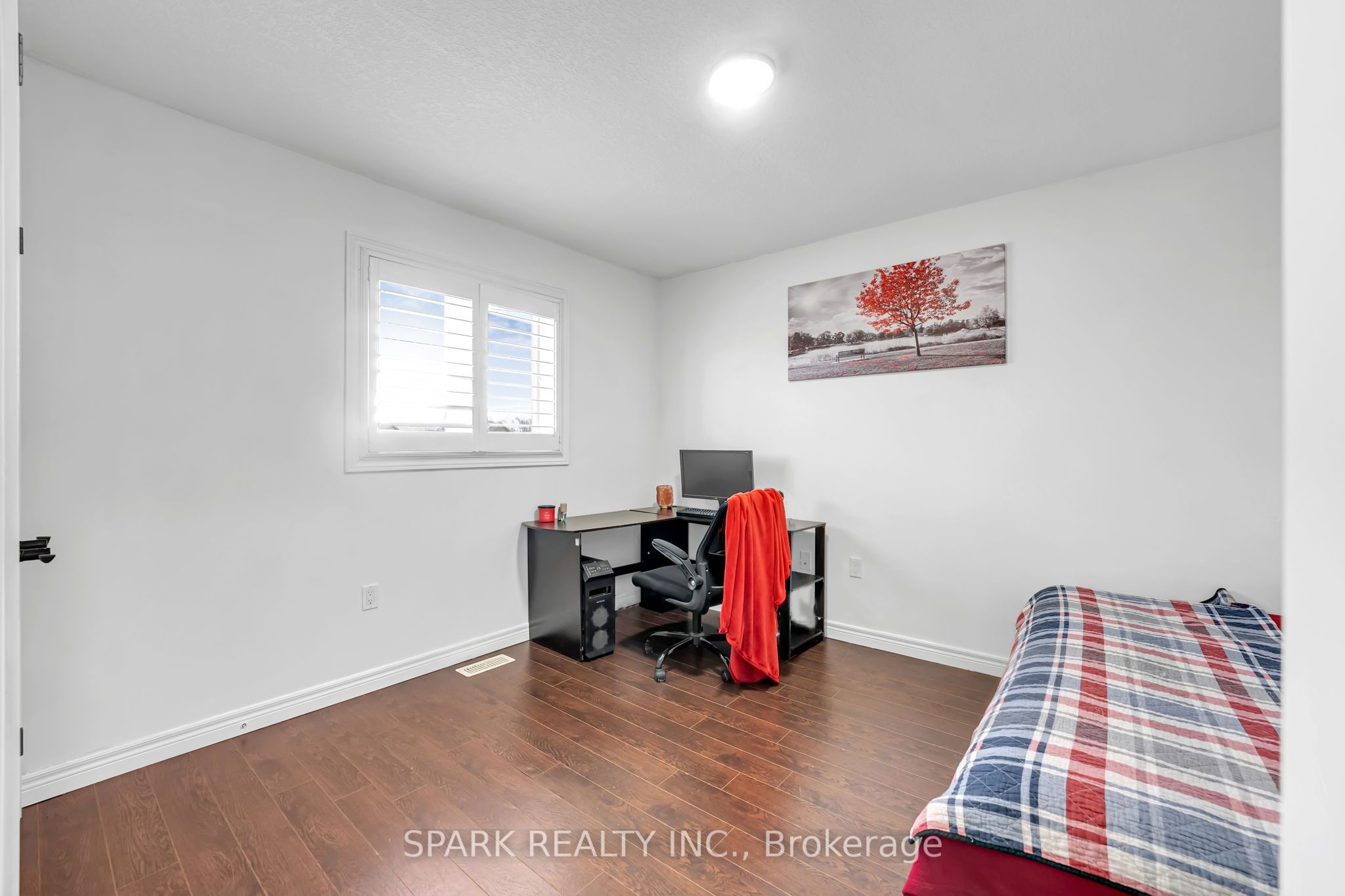 4 Cutts Crescent Property Photo 14