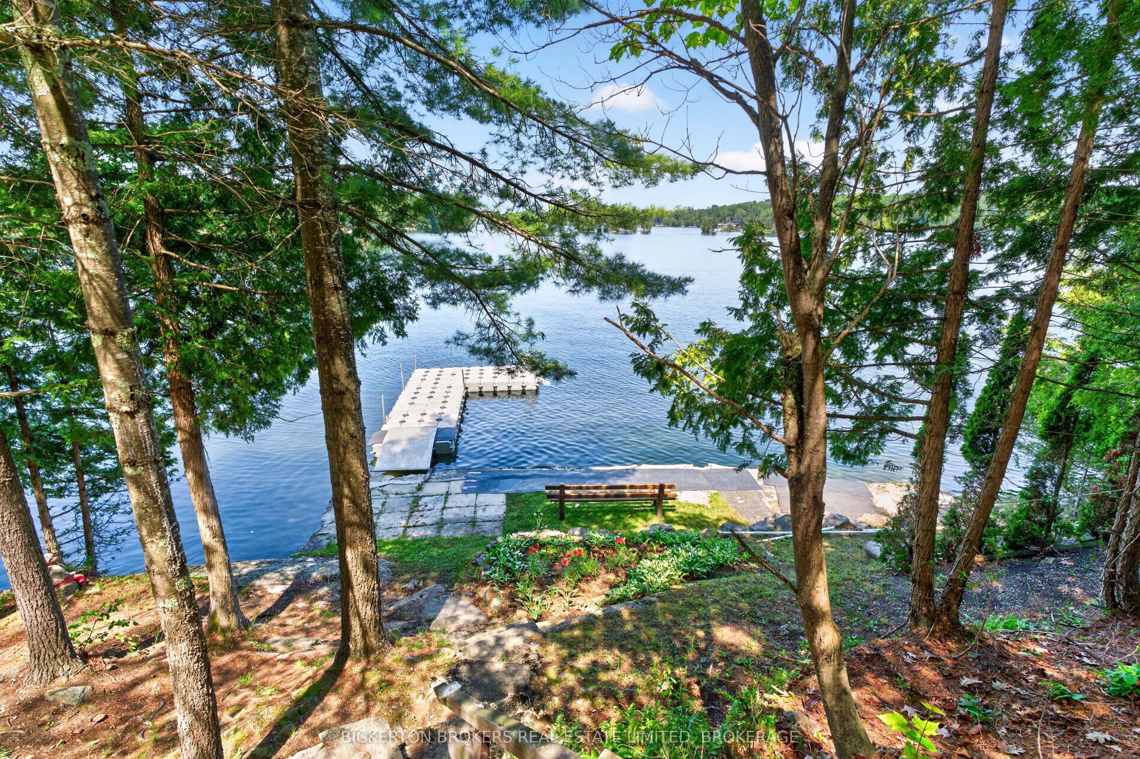 468 Moorhead Lane Property Photo 44