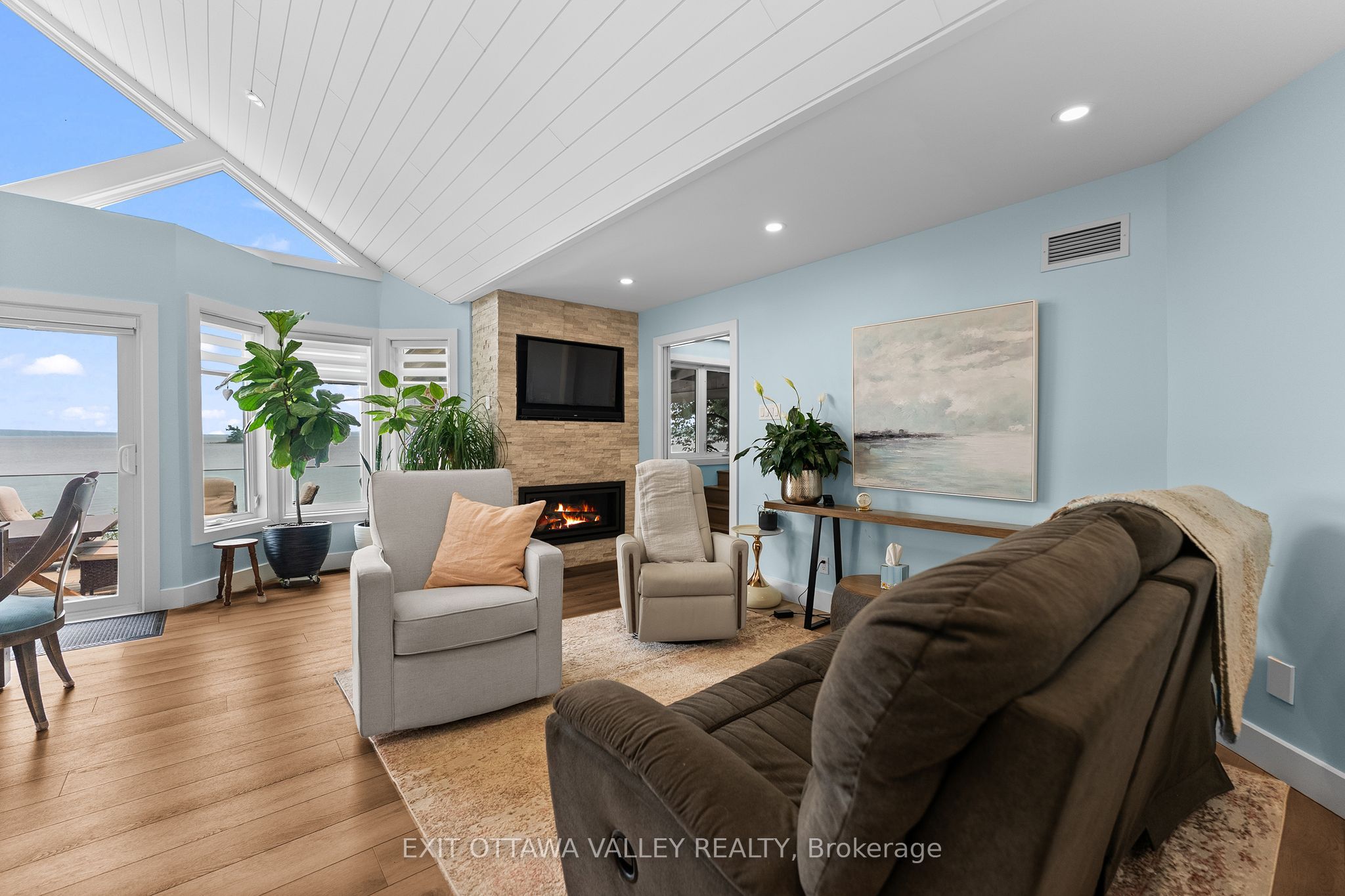 502b Macgregor Bay Trail Property Photo 7