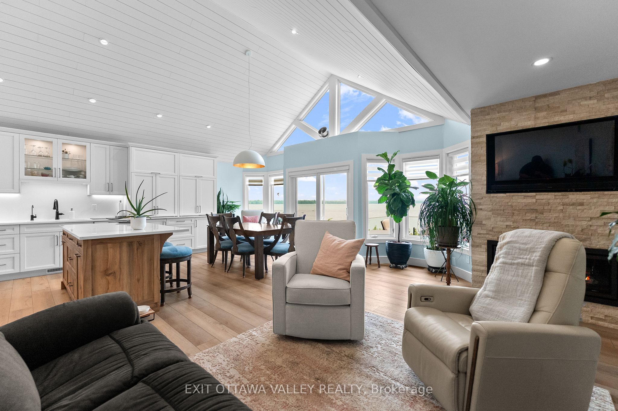 502b Macgregor Bay Trail Property Photo 10