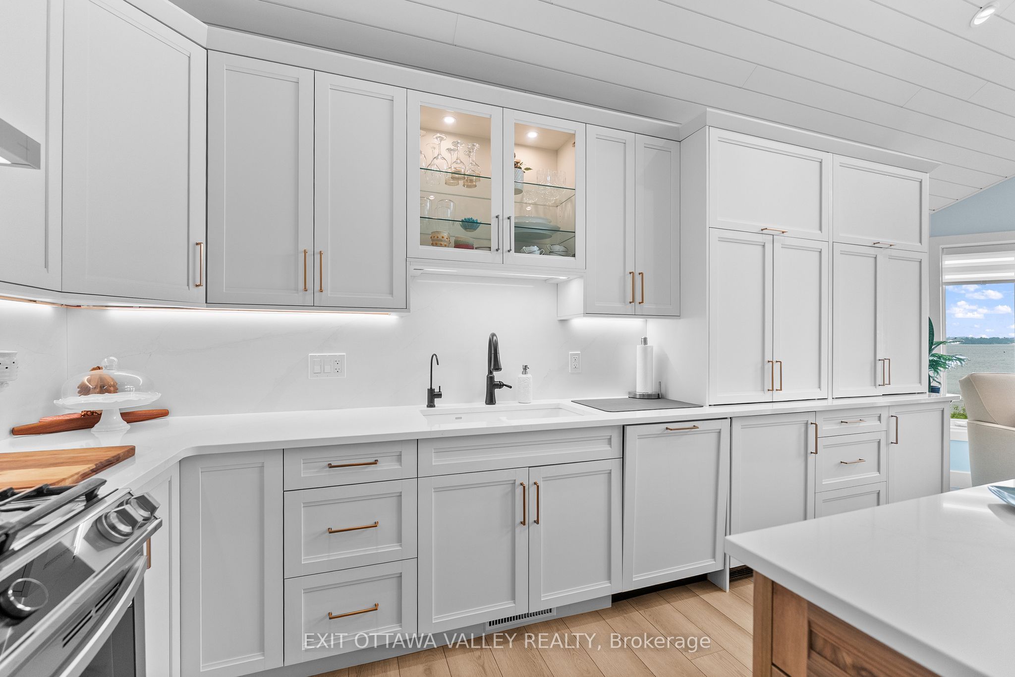 502b Macgregor Bay Trail Property Photo 16