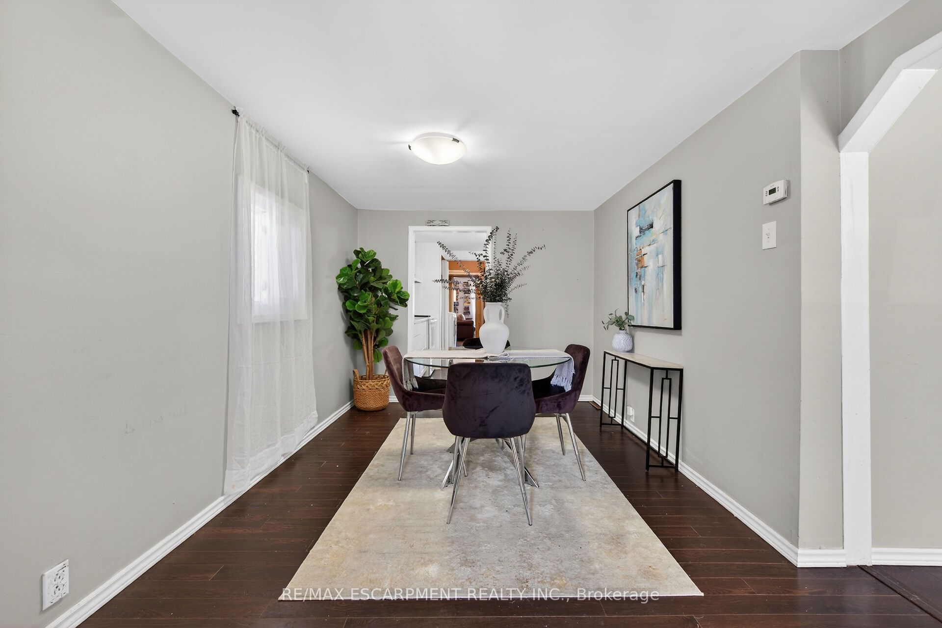 3824 Roxborough Avenue Property Photo 7