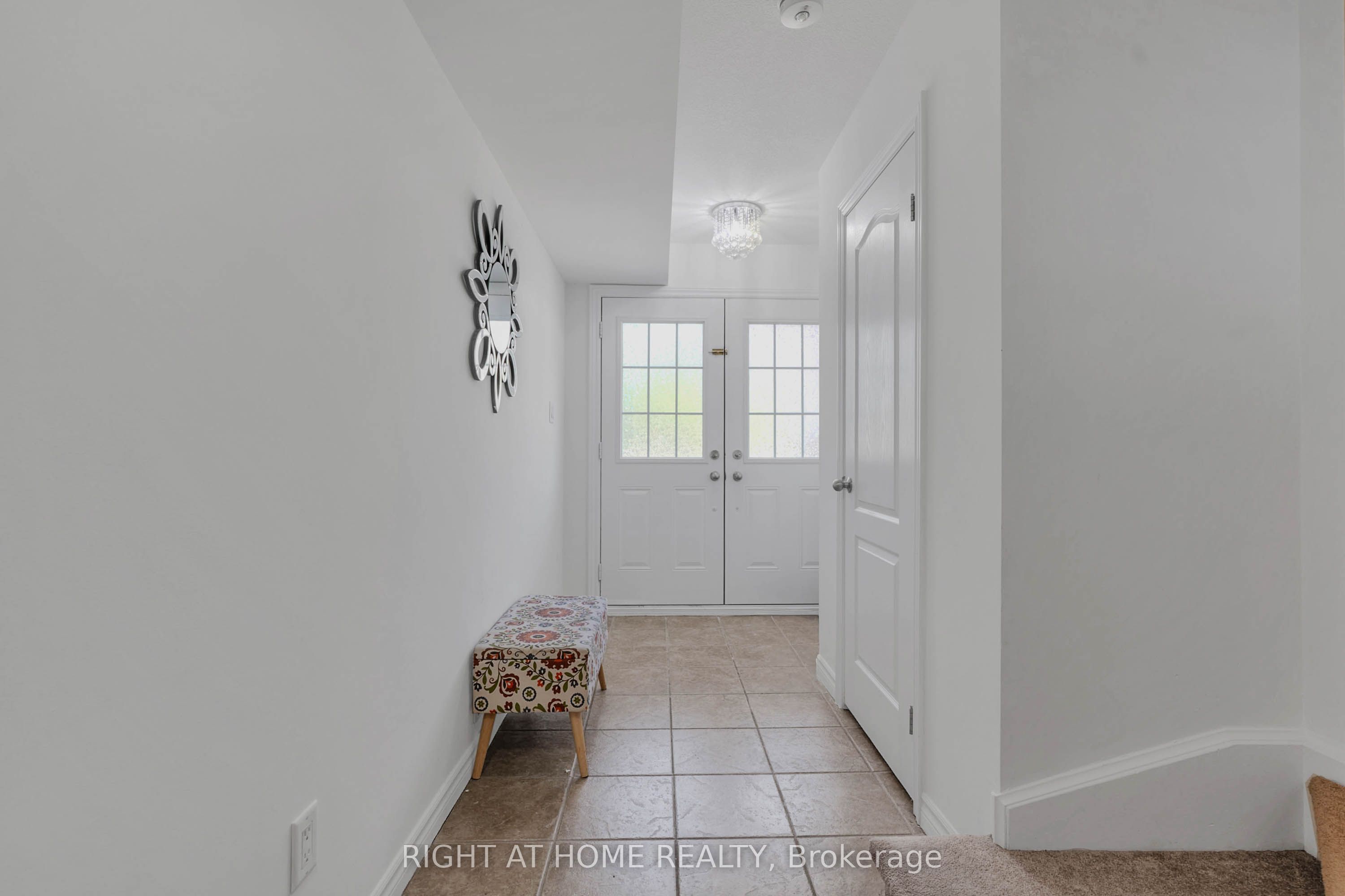 8 Kenridge Terrace Property Photo 12