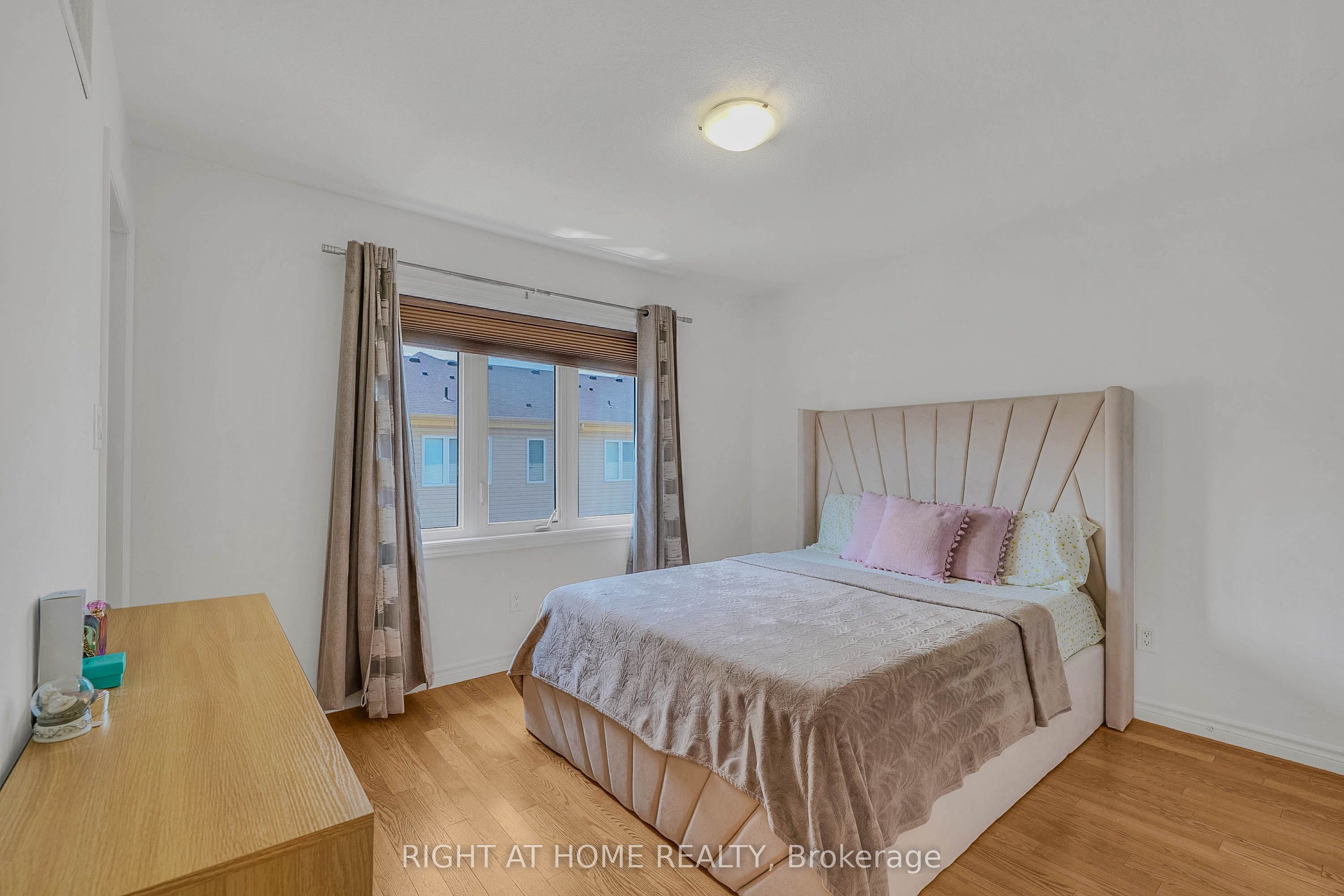 8 Kenridge Terrace Property Photo 28