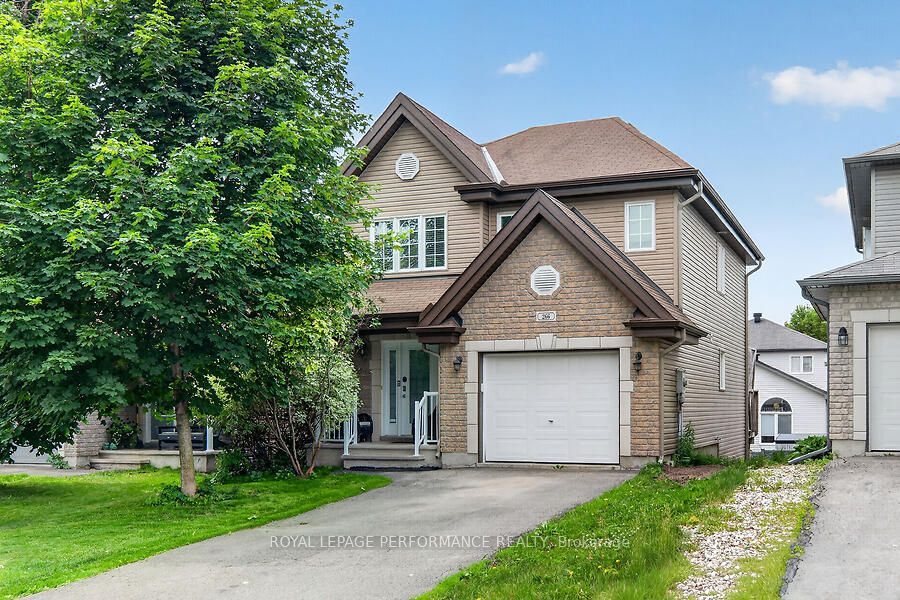 266 Mica Crescent Property Photo 1