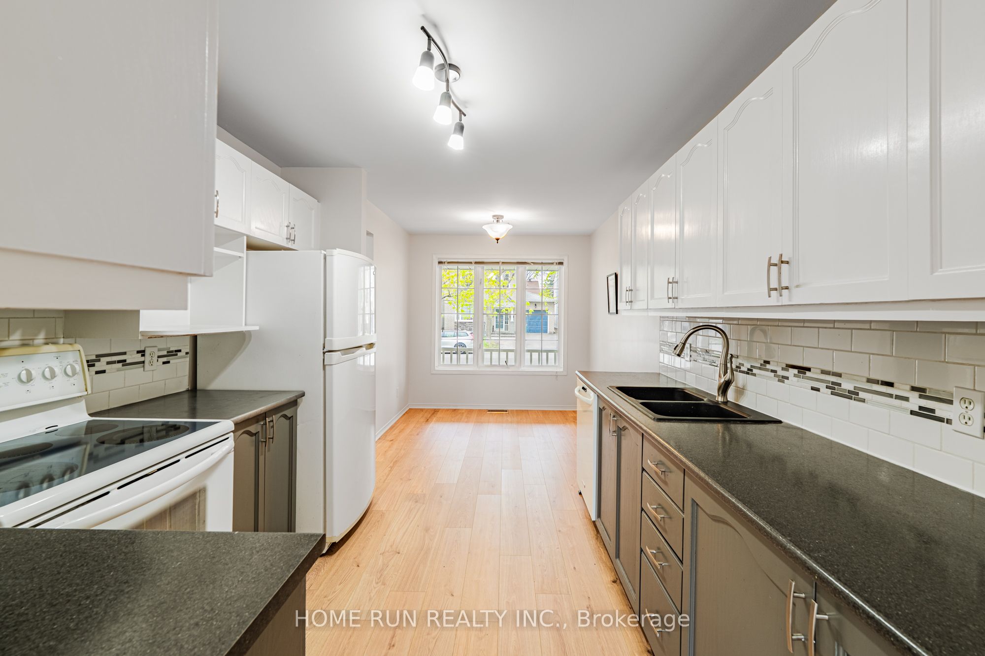 182 Windhurst Drive Property Photo 8
