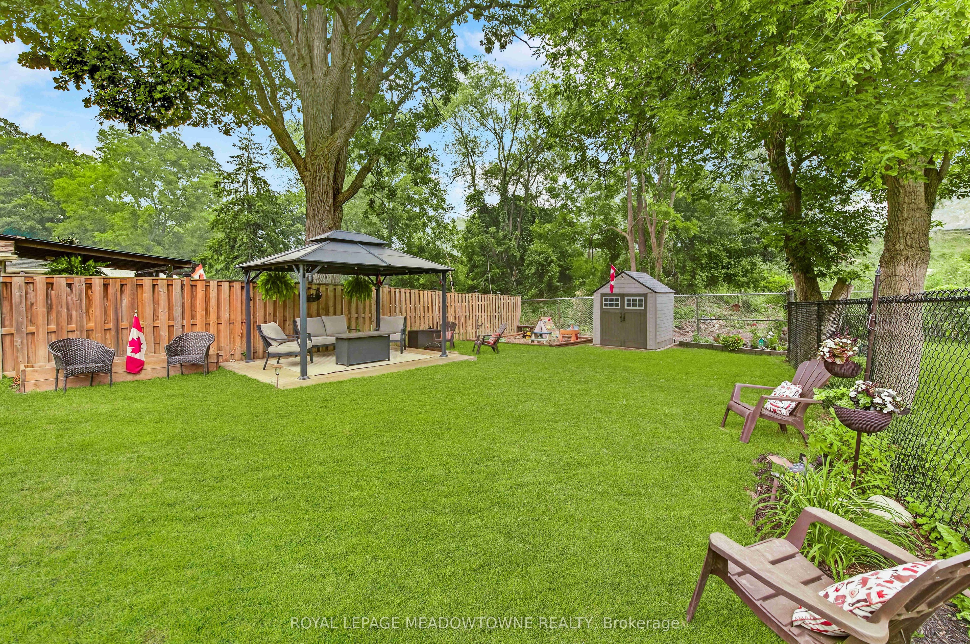 11 Stirton Avenue Property Photo 45