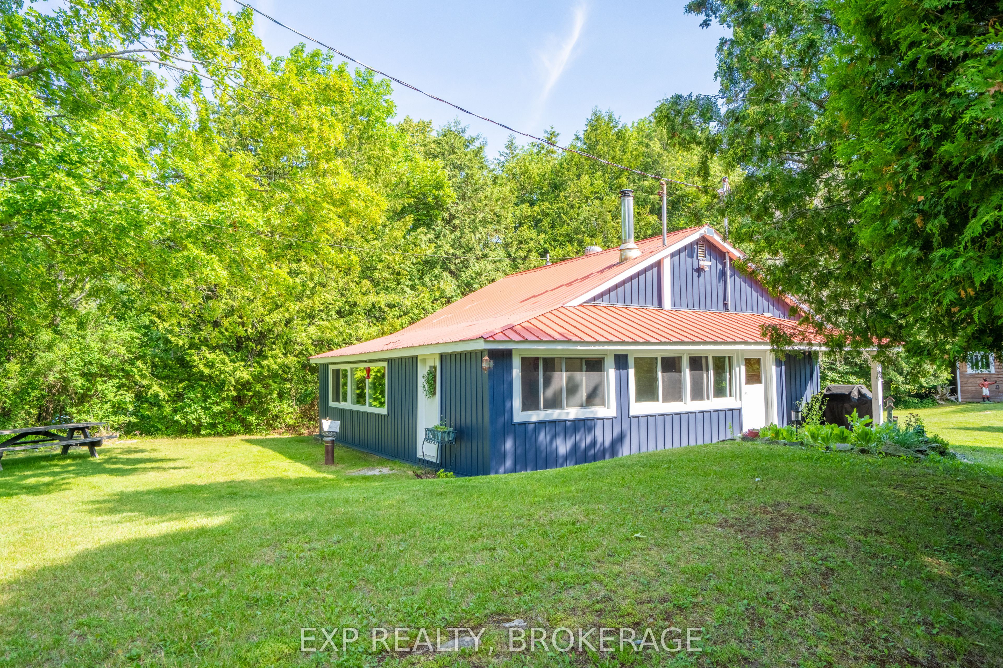1026 Arcol Road Property Photo 2