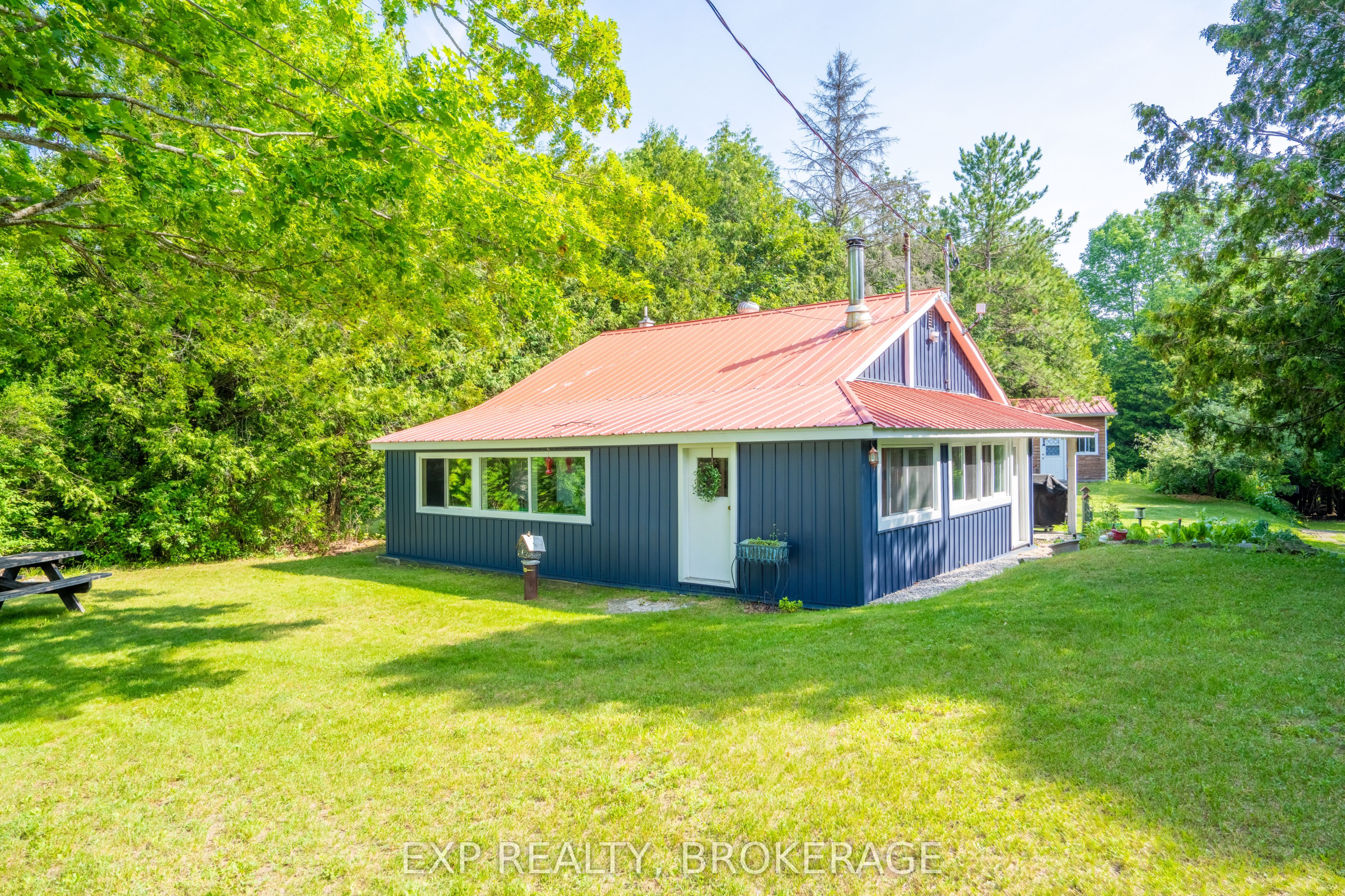 1026 Arcol Road Property Photo 3