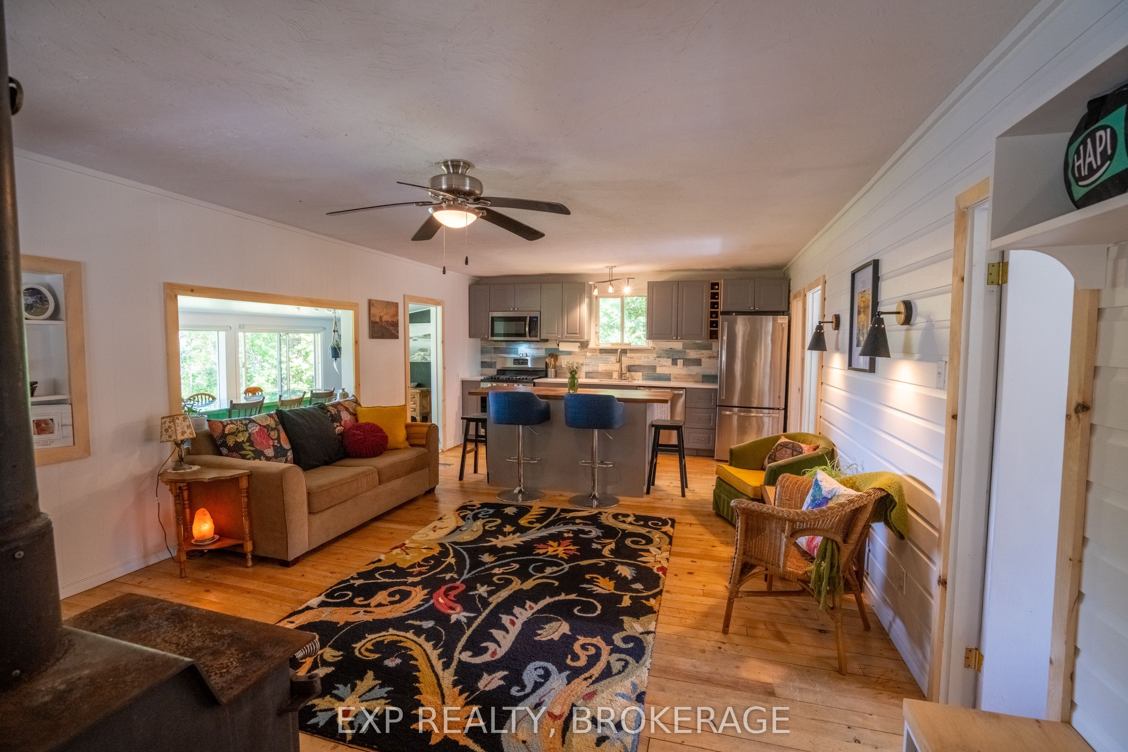 1026 Arcol Road Property Photo 4