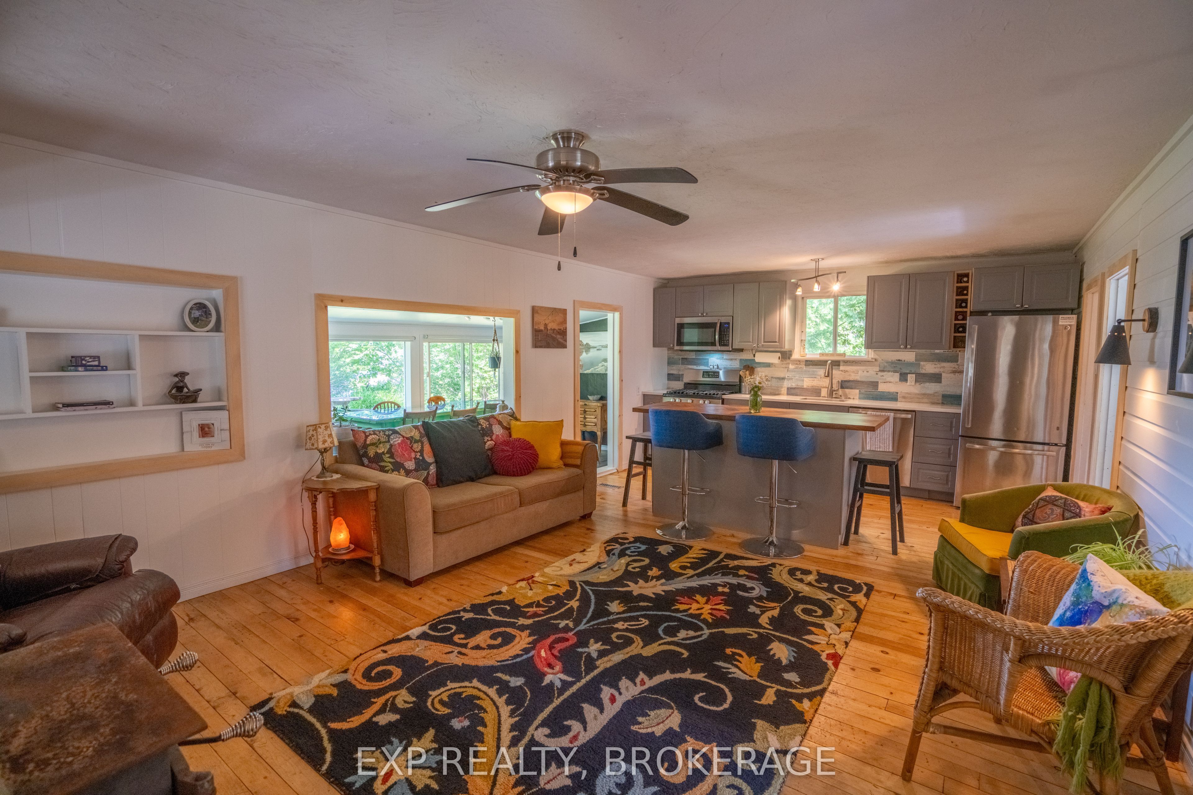 1026 Arcol Road Property Photo 5