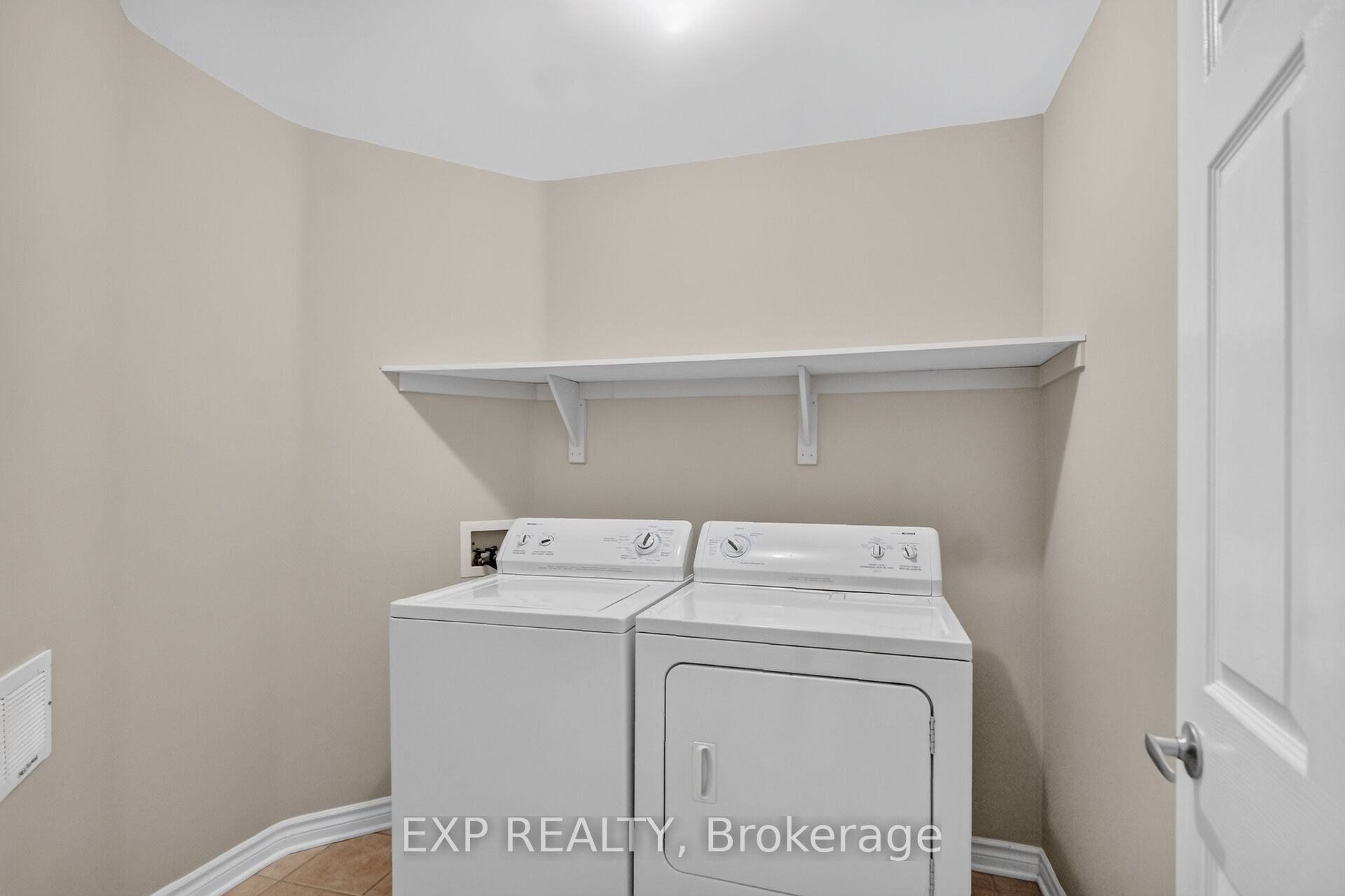 97 Mill Street 2a Property Photo 6