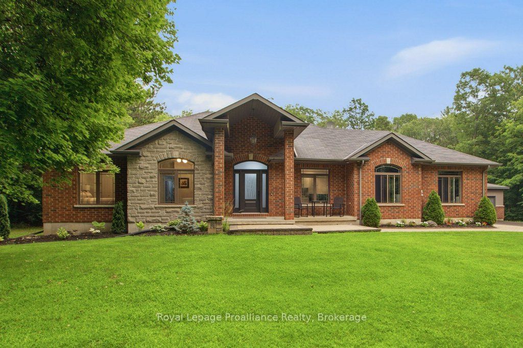52 Oak Ridge Drive Property Photo 1