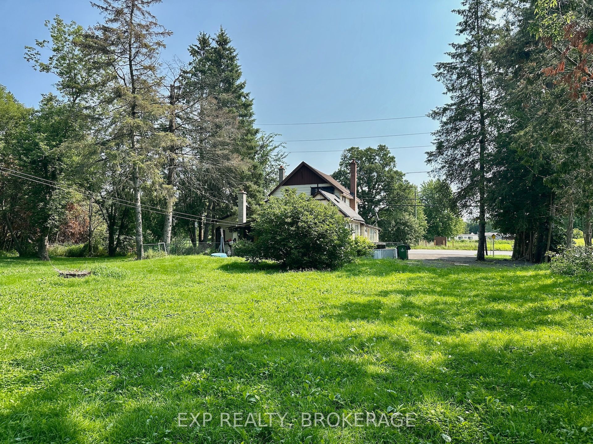 2295 Sydenham Road Property Photo 20