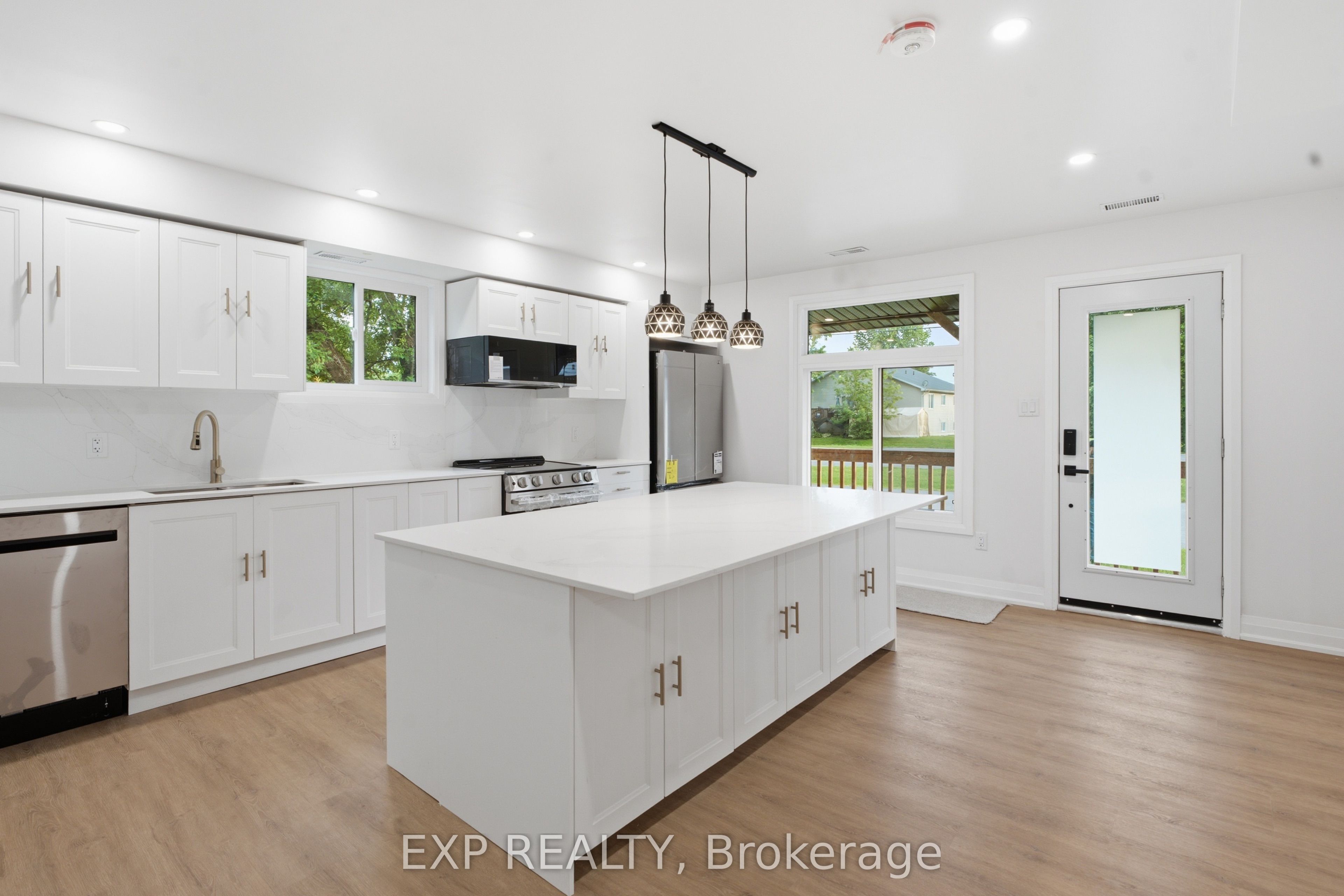 13 Elm Street Property Photo 4