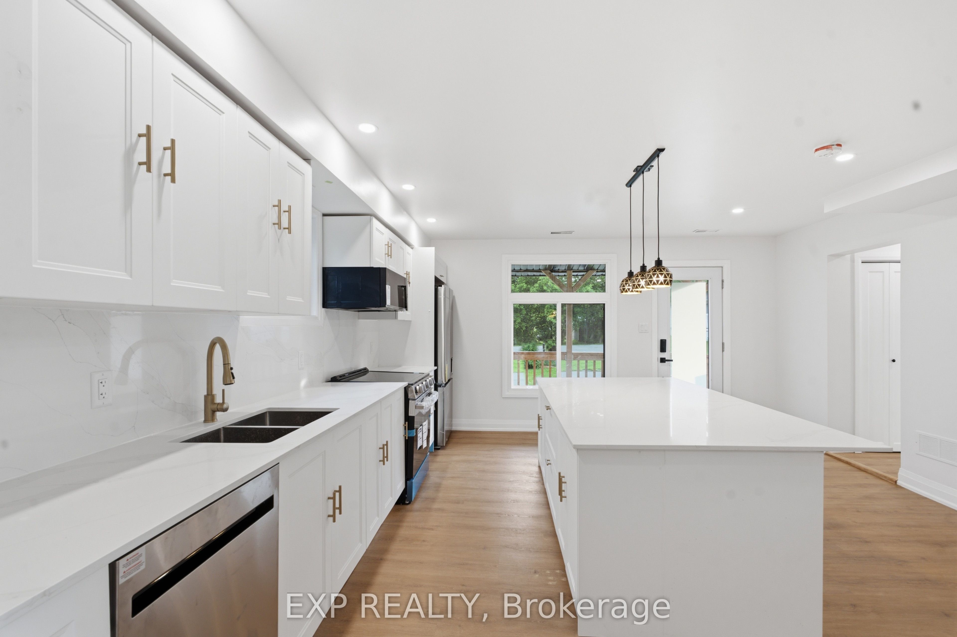 13 Elm Street Property Photo 7
