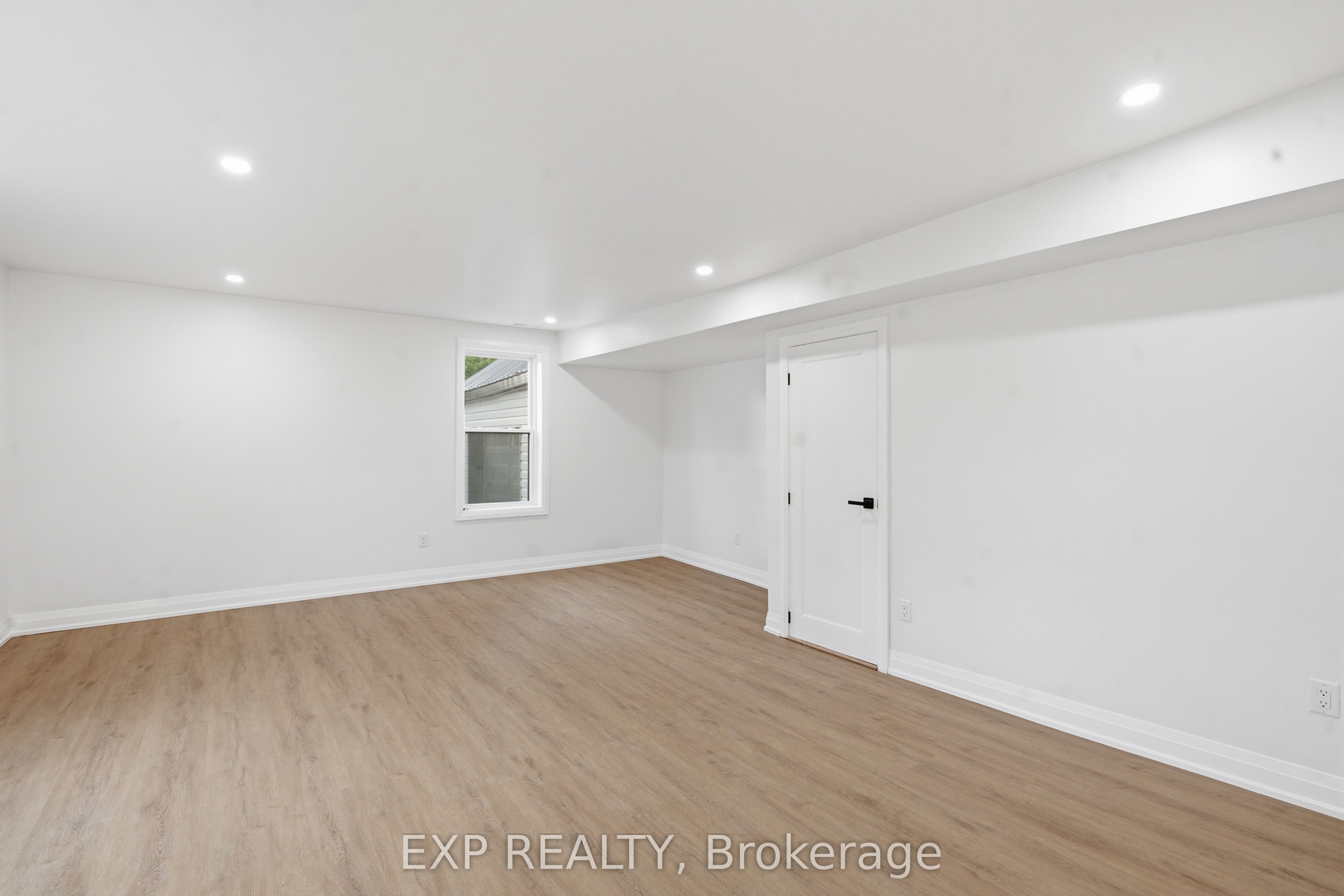 13 Elm Street Property Photo 22