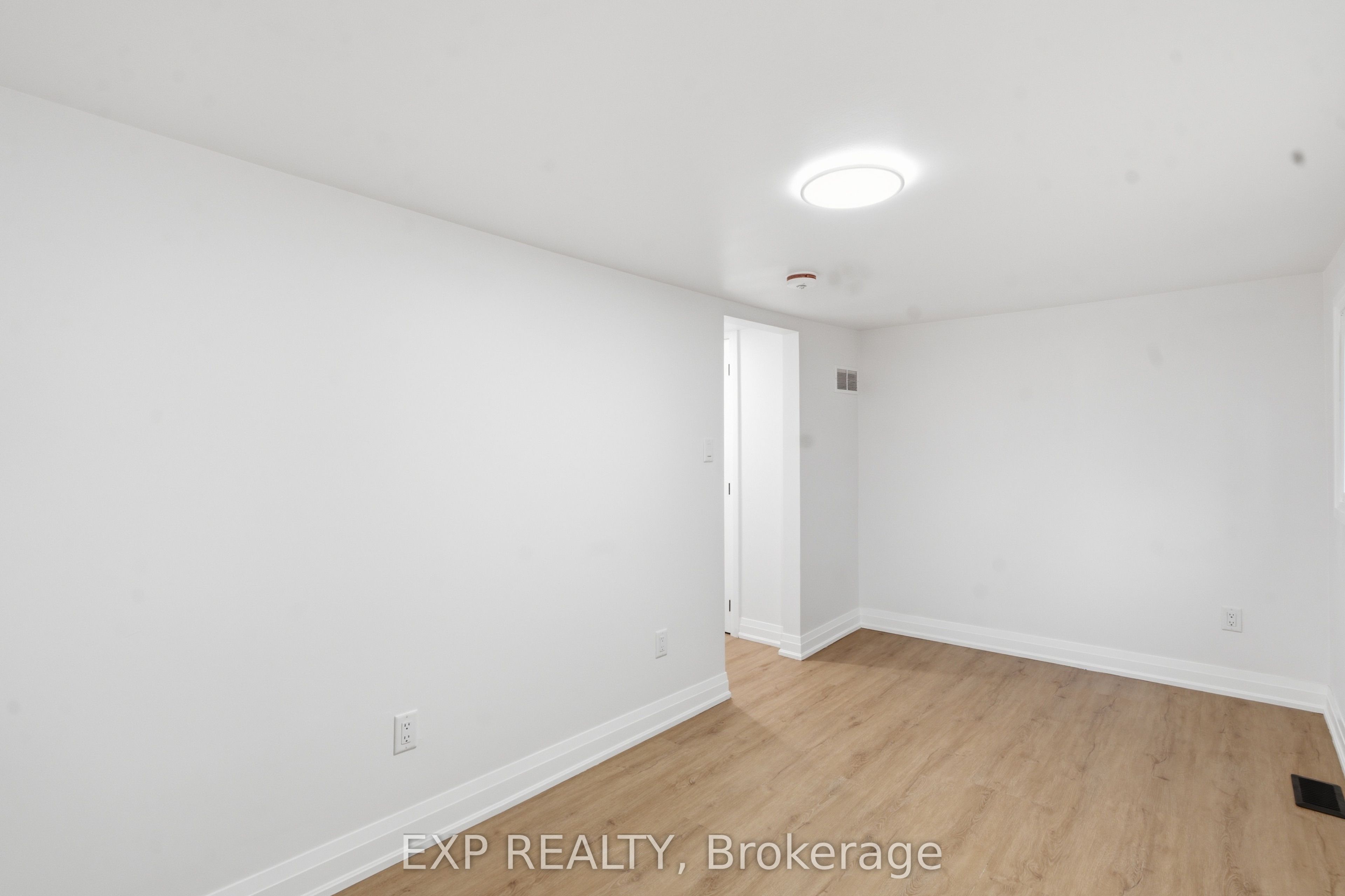 13 Elm Street Property Photo 29
