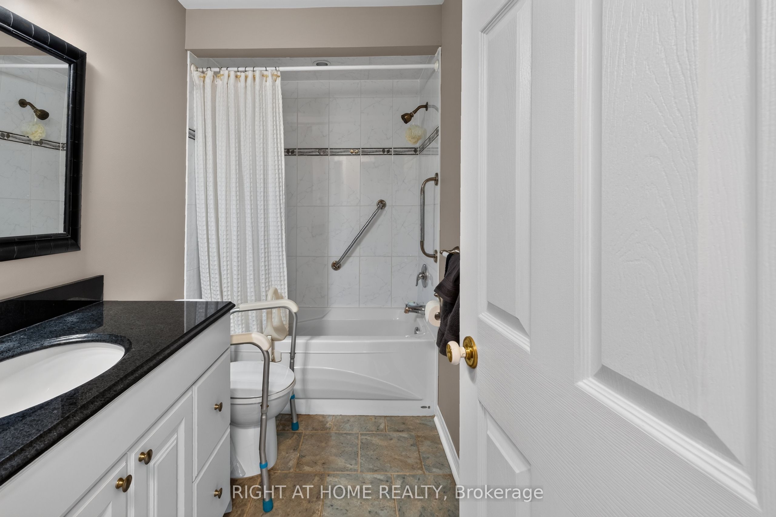 27 Dyer Street Property Photo 19