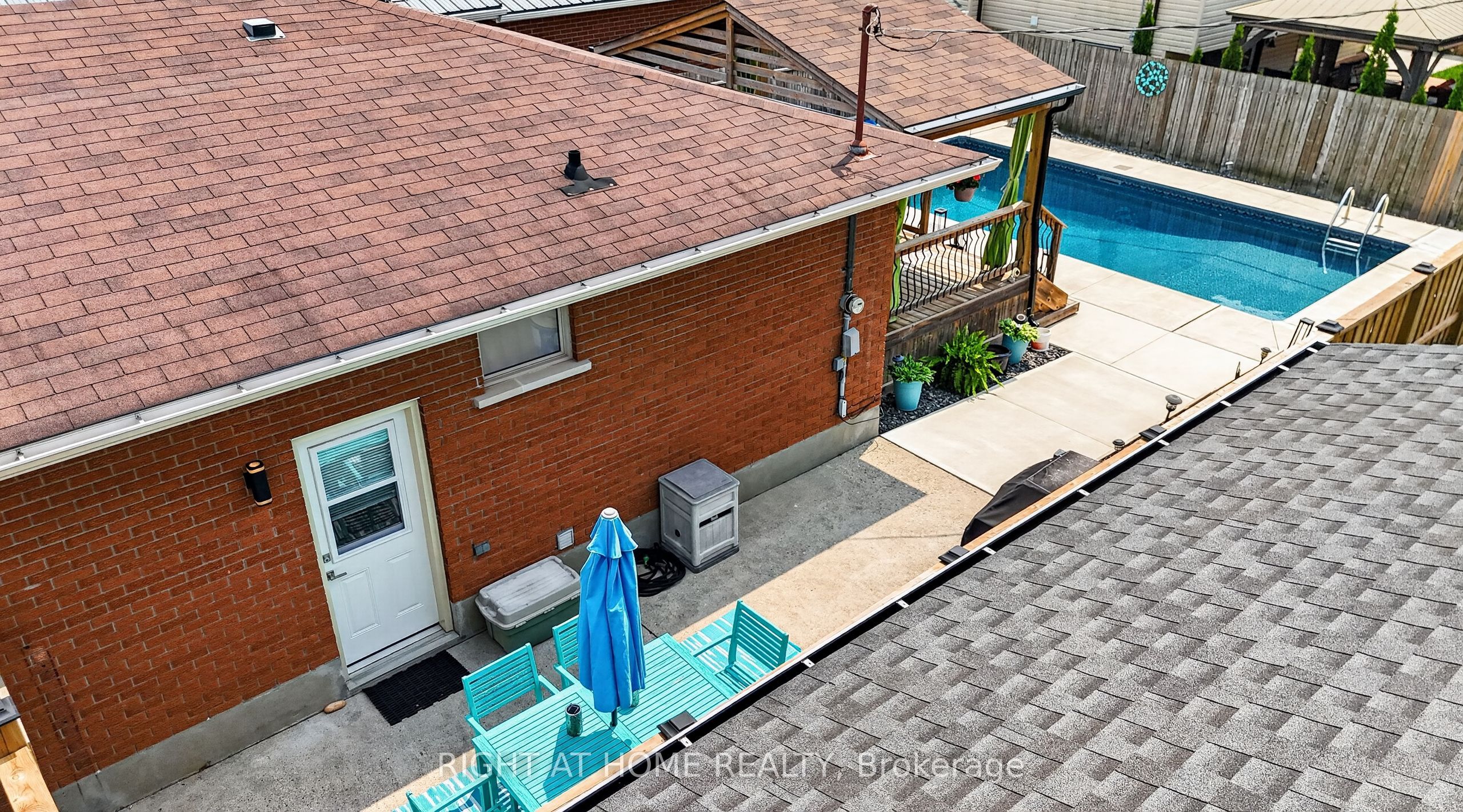 27 Dyer Street Property Photo 35