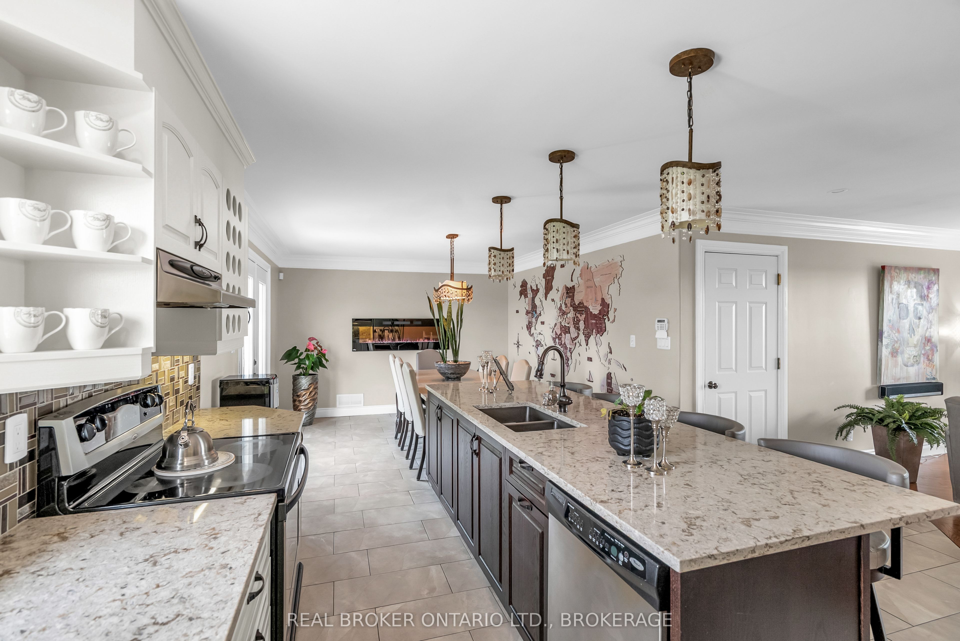 17623 Sandringham Road Property Photo 12