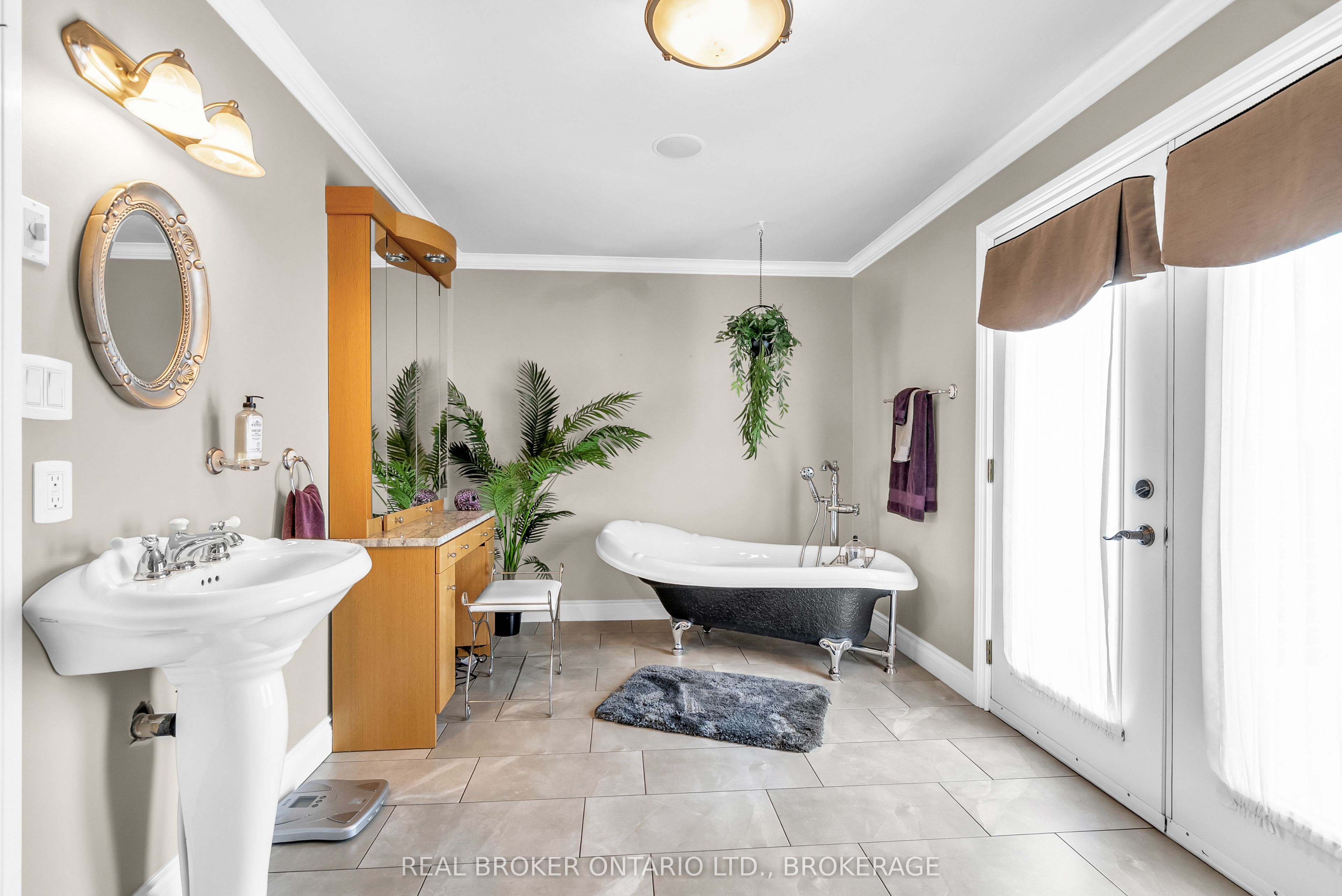 17623 Sandringham Road Property Photo 22
