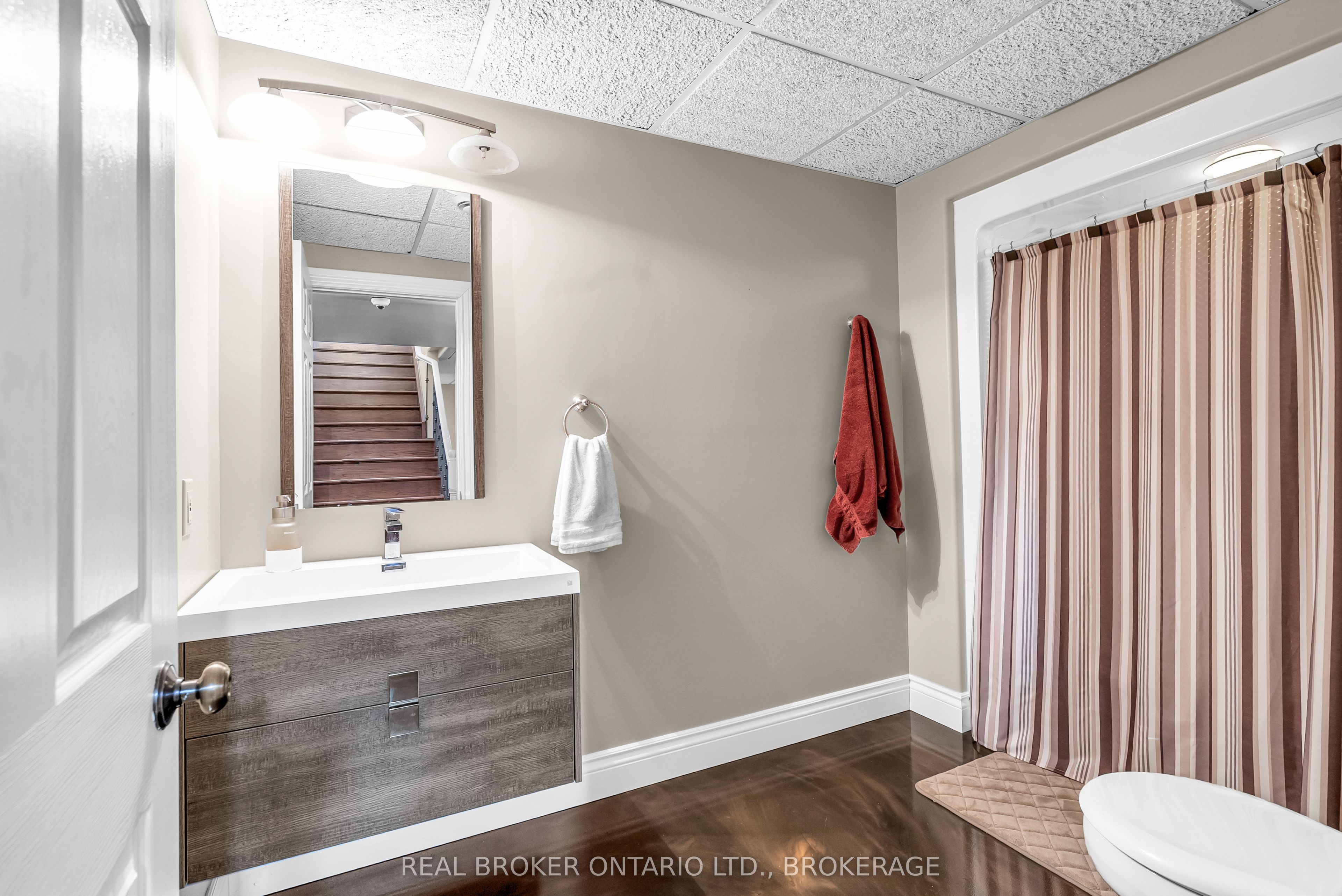 17623 Sandringham Road Property Photo 33