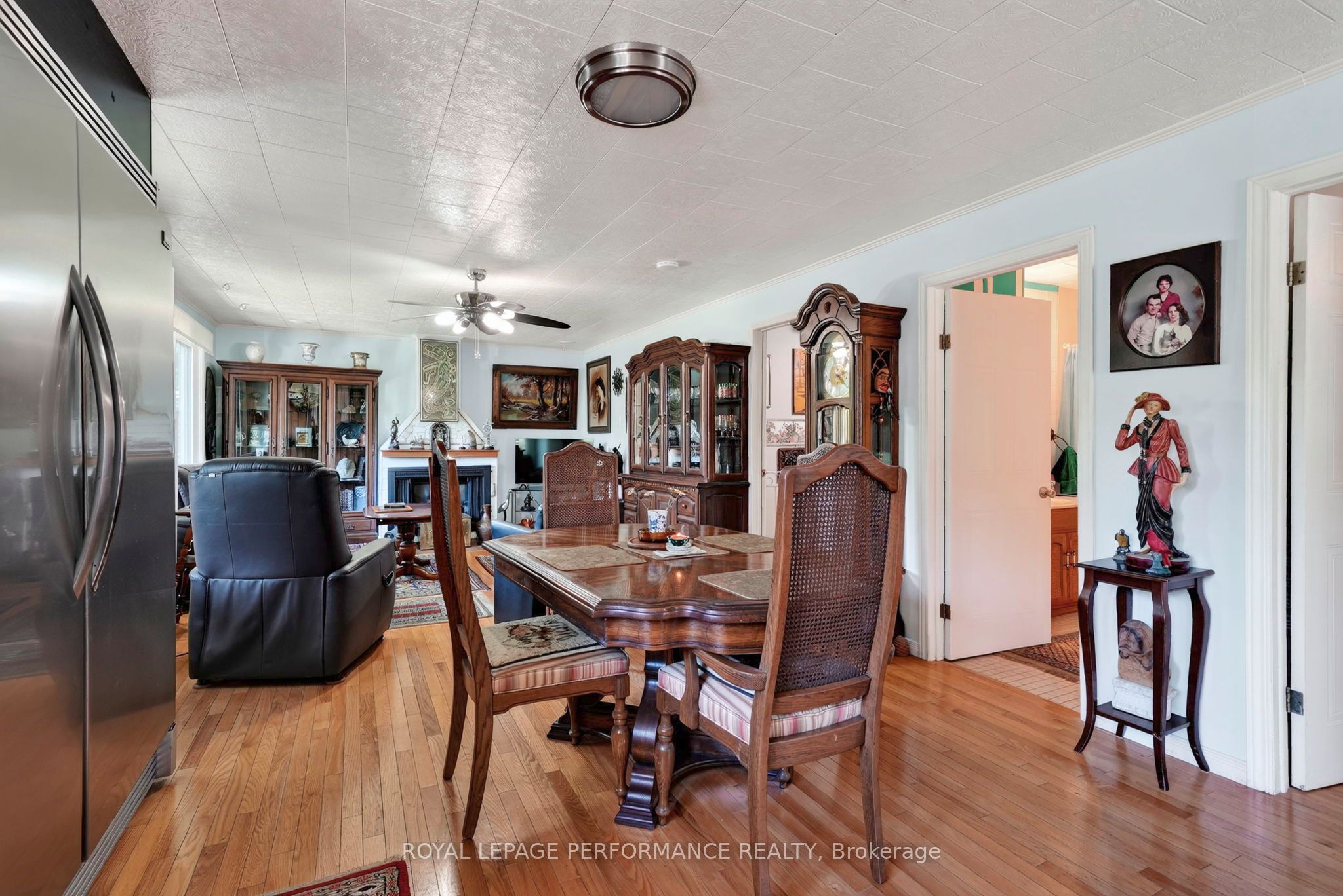 22197 Parkhill Circle Property Photo 10