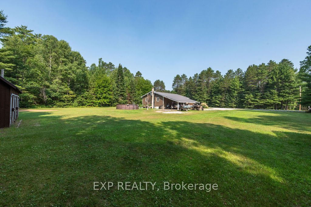 557 Pine Street Property Photo 15