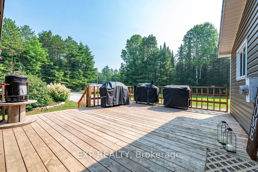 557 Pine Street Property Photo 21