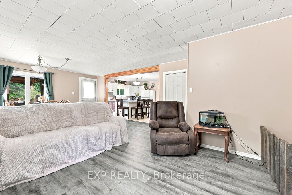 557 Pine Street Property Photo 27