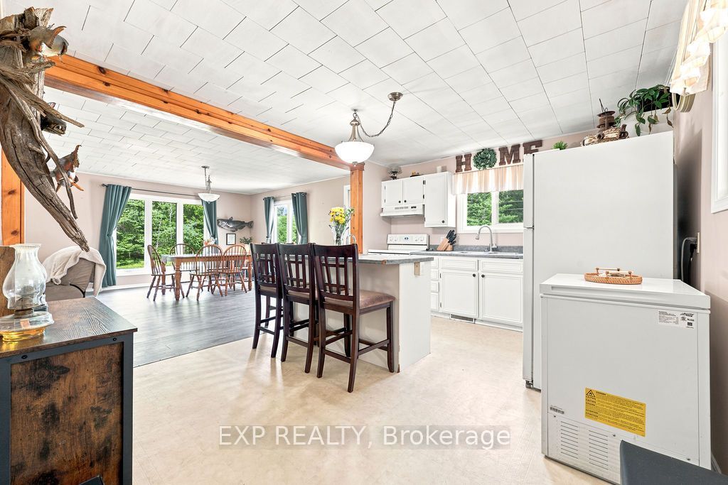 557 Pine Street Property Photo 32