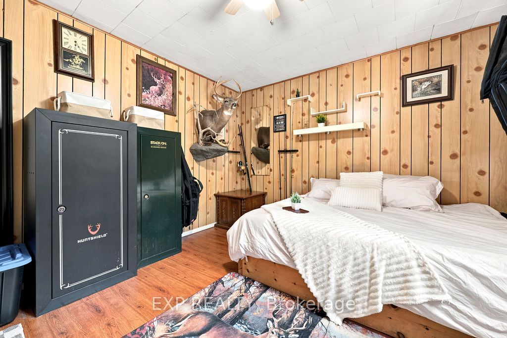 557 Pine Street Property Photo 40