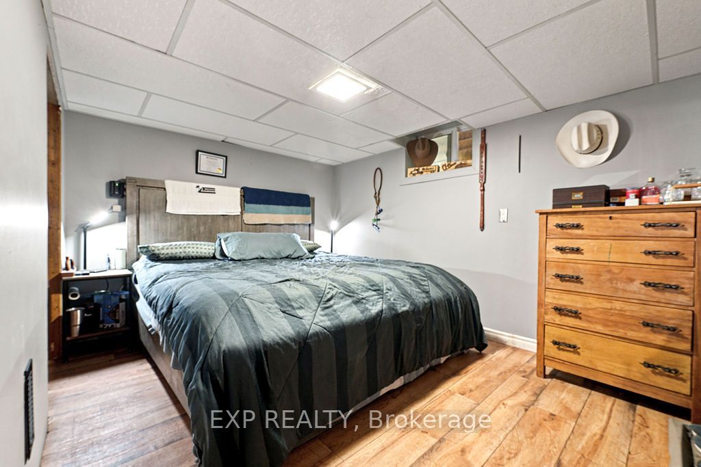 557 Pine Street Property Photo 49