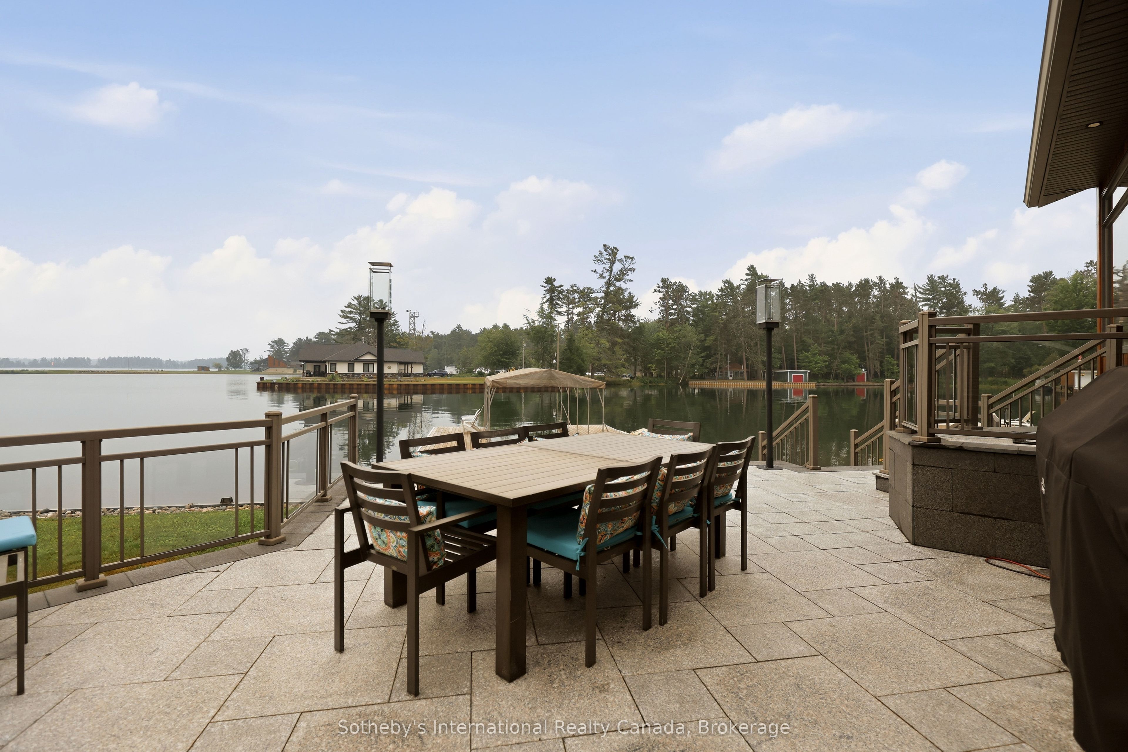 44 Alagash Drive Property Photo 3
