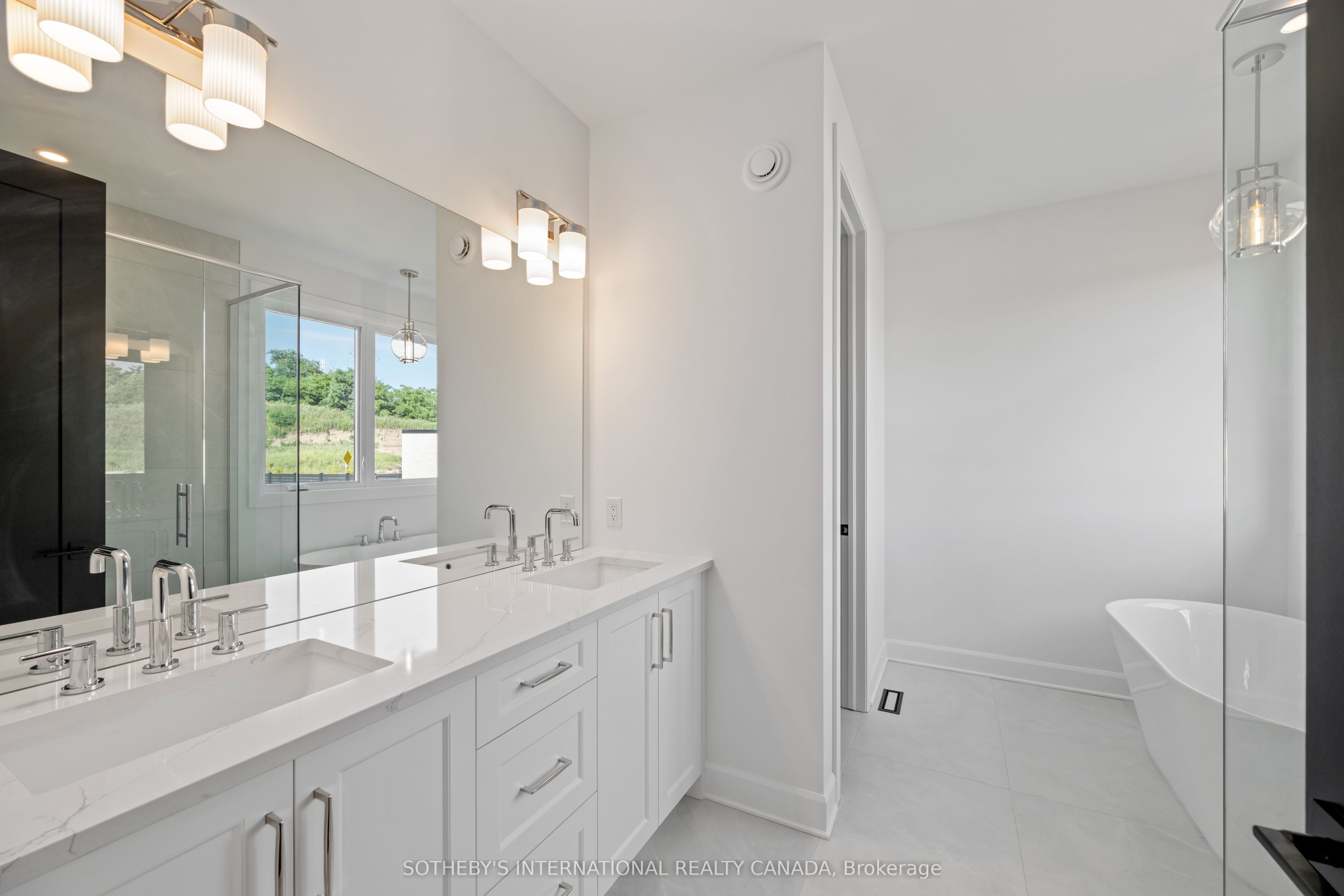1011 Longworth Road Property Photo 18