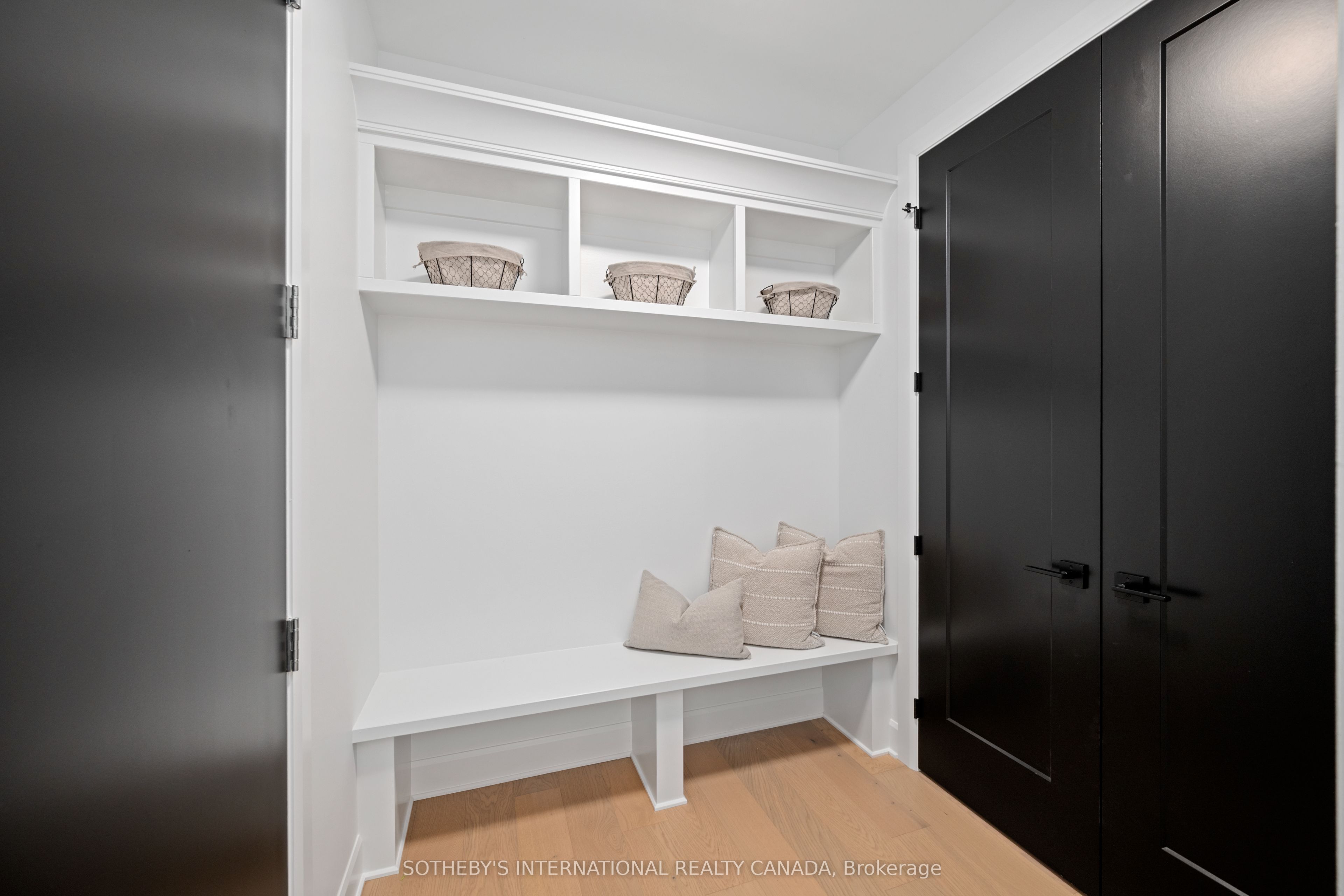 1011 Longworth Road Property Photo 26