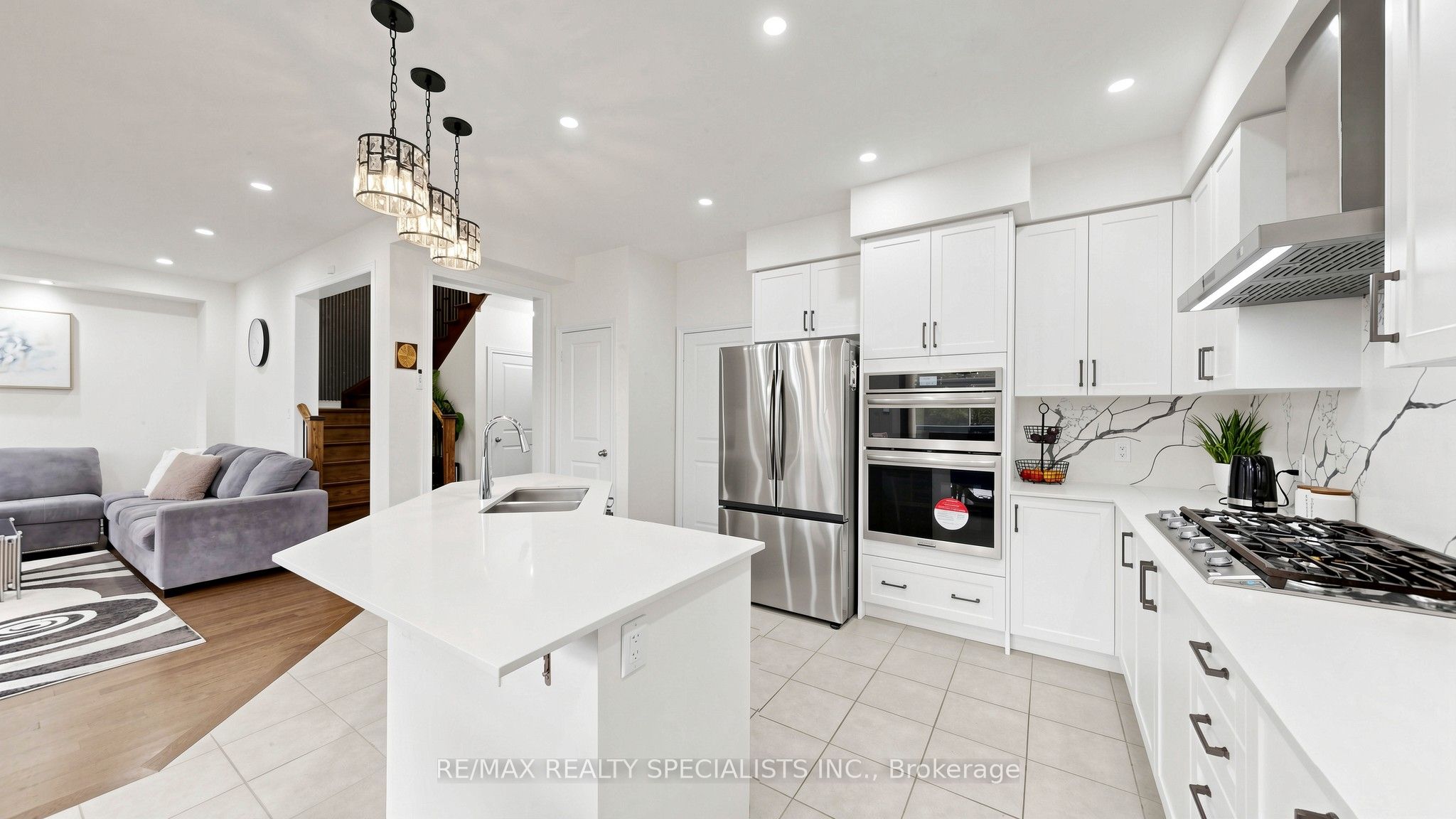 250 Chippewa Avenue Property Photo 16