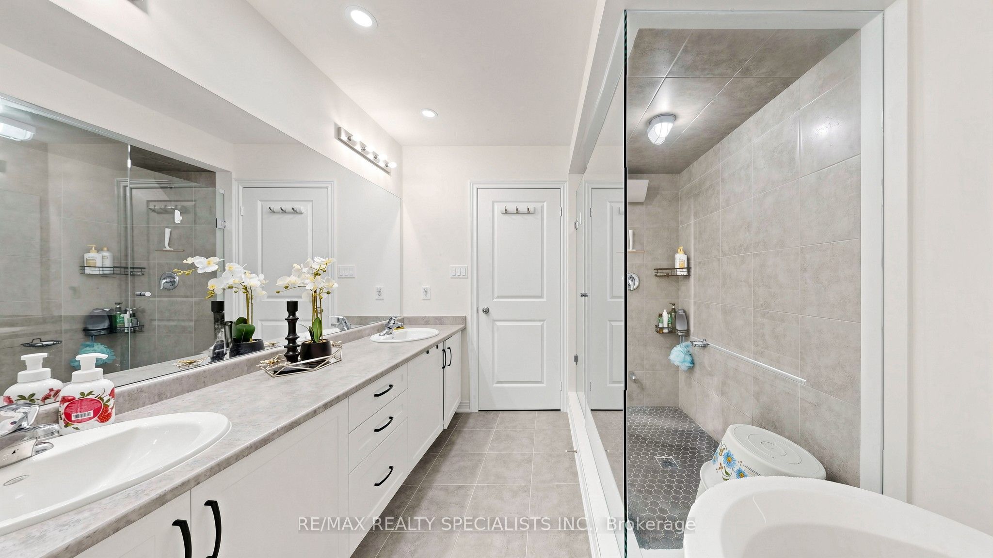 250 Chippewa Avenue Property Photo 31