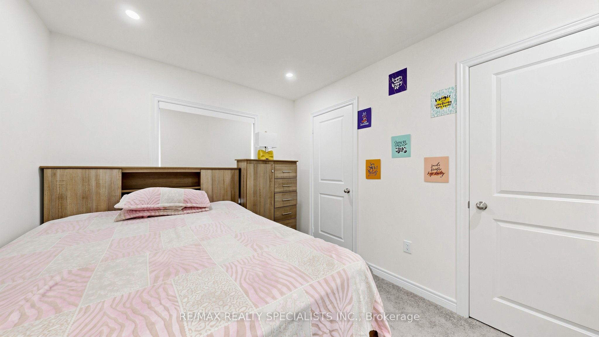 250 Chippewa Avenue Property Photo 39
