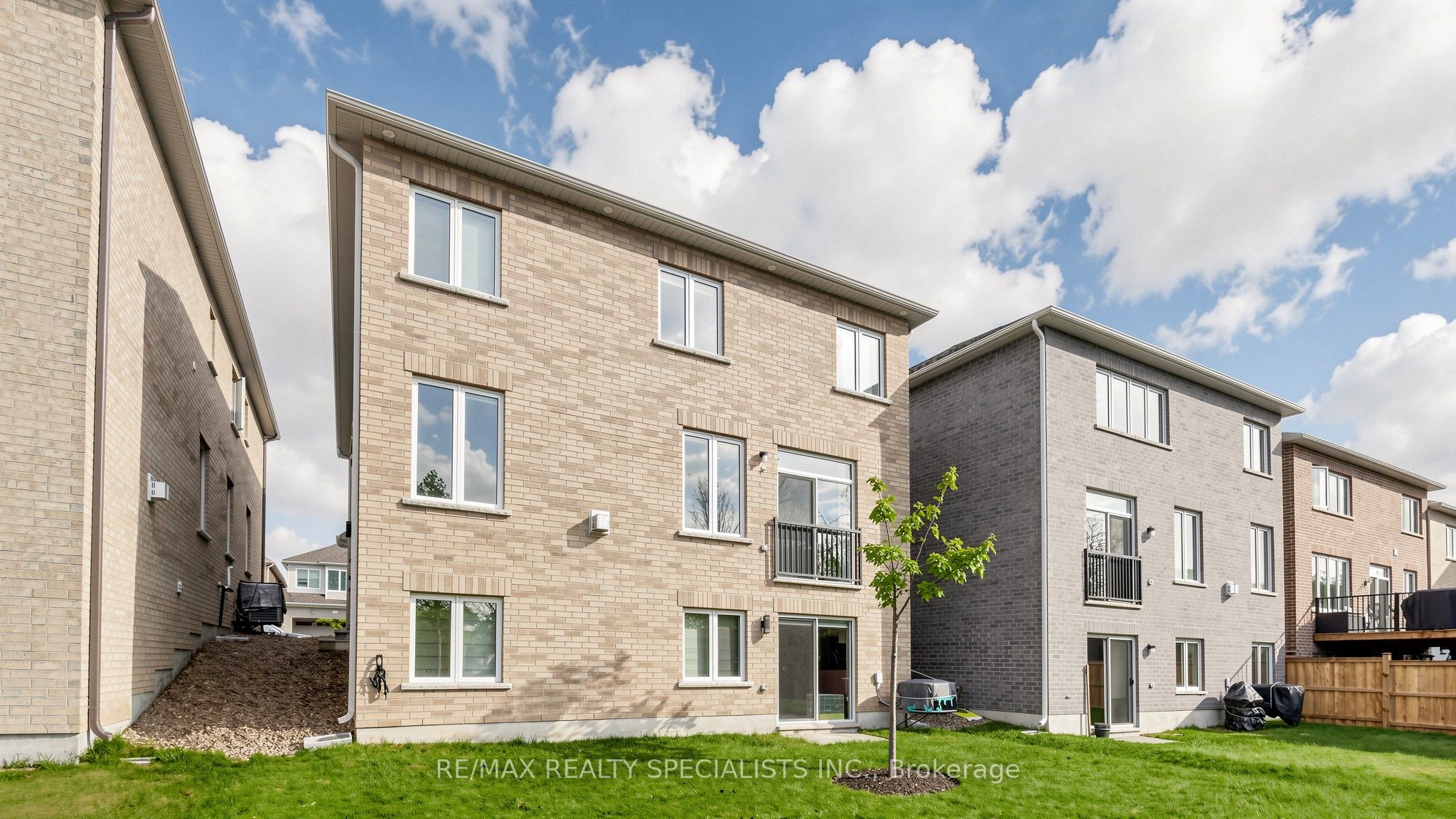 250 Chippewa Avenue Property Photo 43