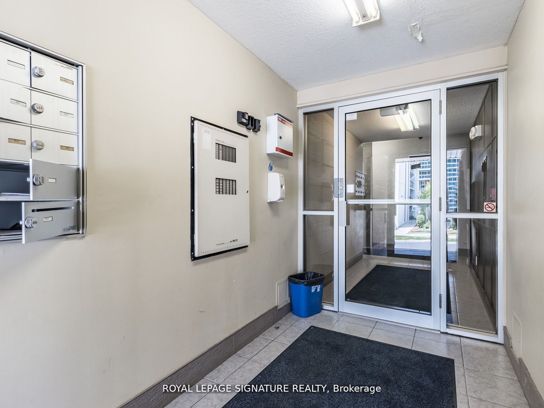 253 Lester Street 101 Property Photo 7