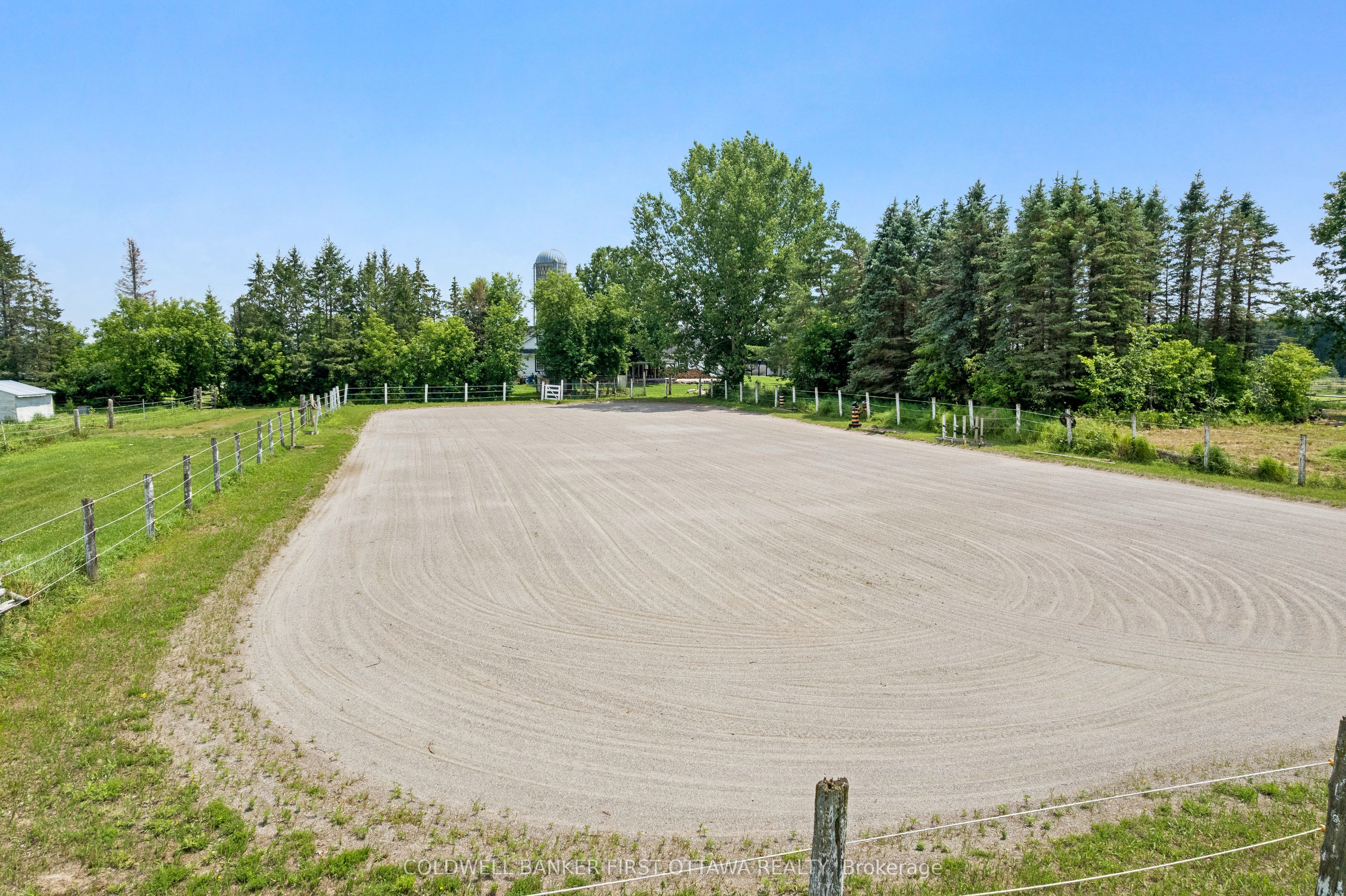 4655 Appleton Side Road Property Photo 8