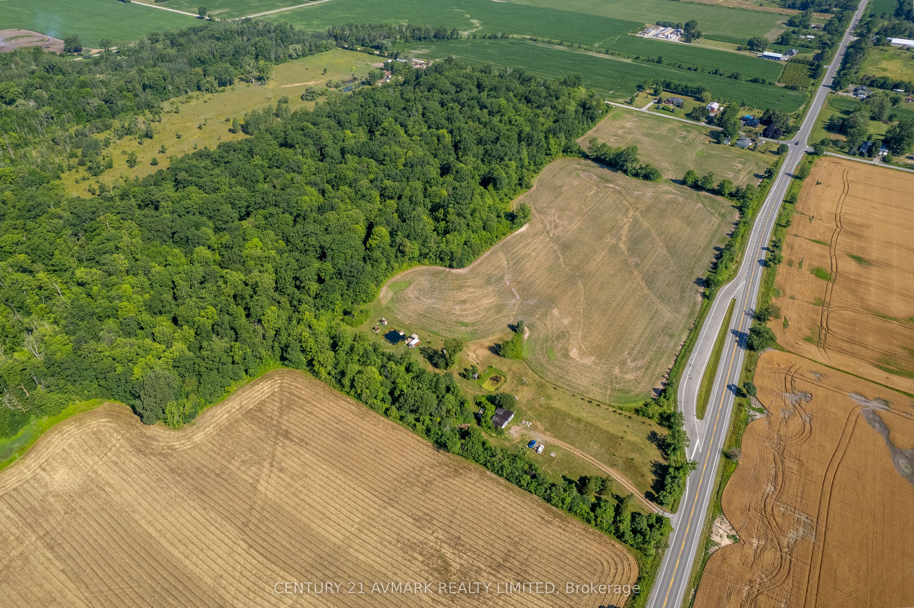 21872 Highway 3 Property Photo 6
