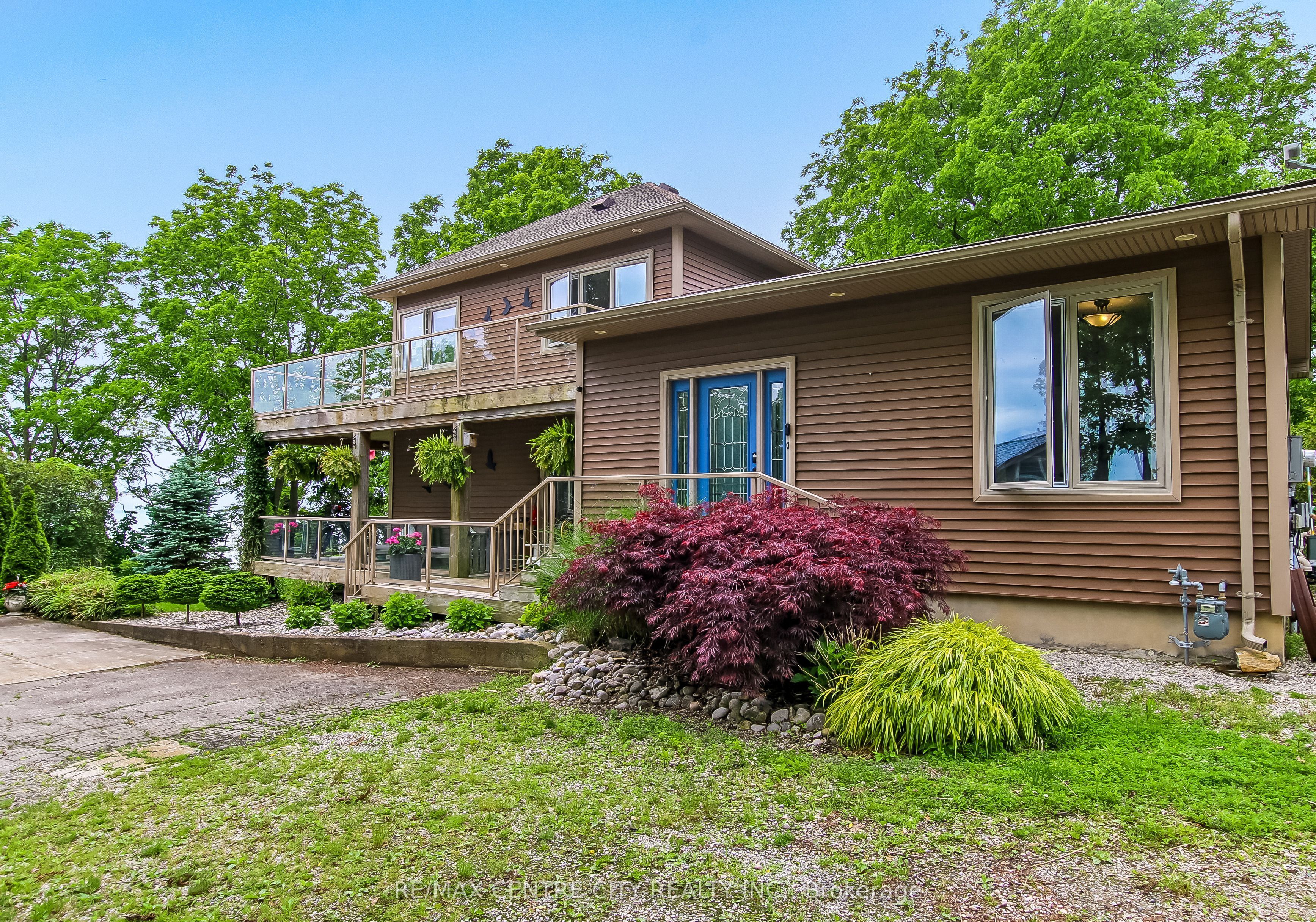 136 Brayside Street Property Photo 2