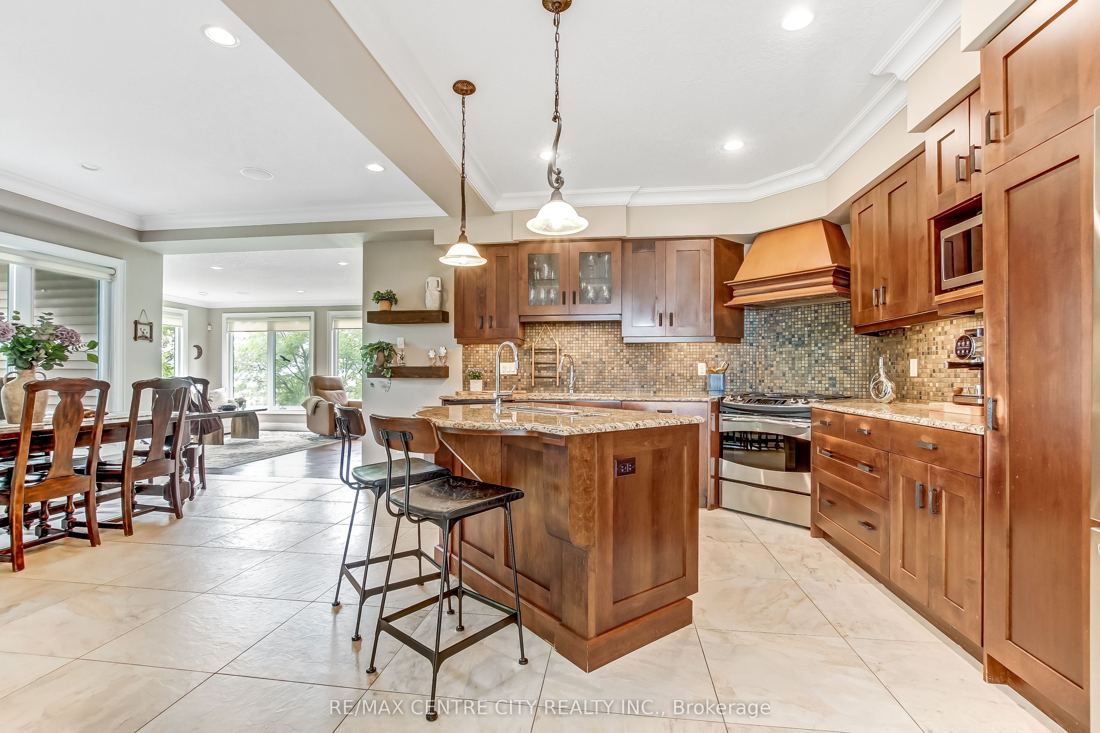 136 Brayside Street Property Photo 11