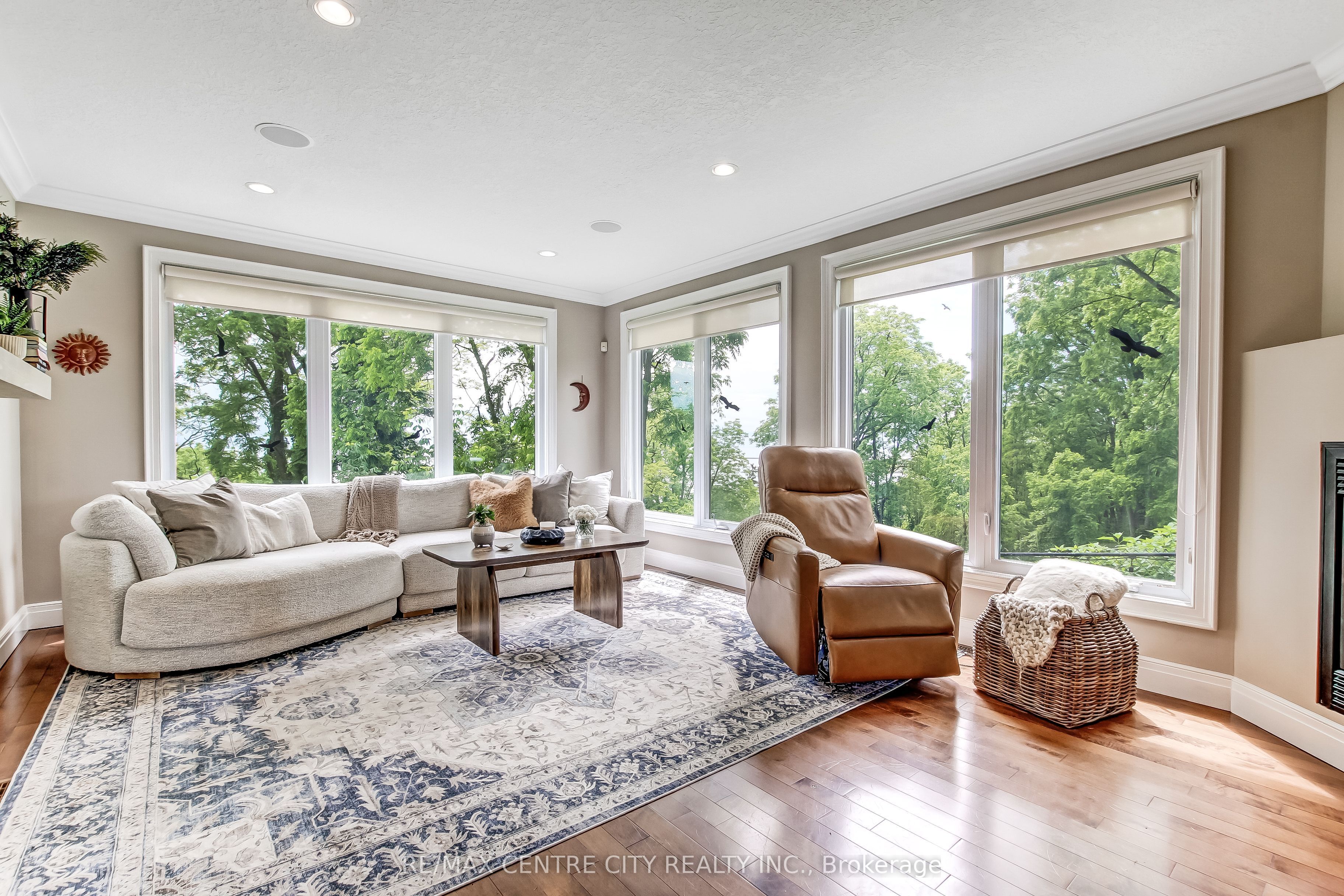 136 Brayside Street Property Photo 20